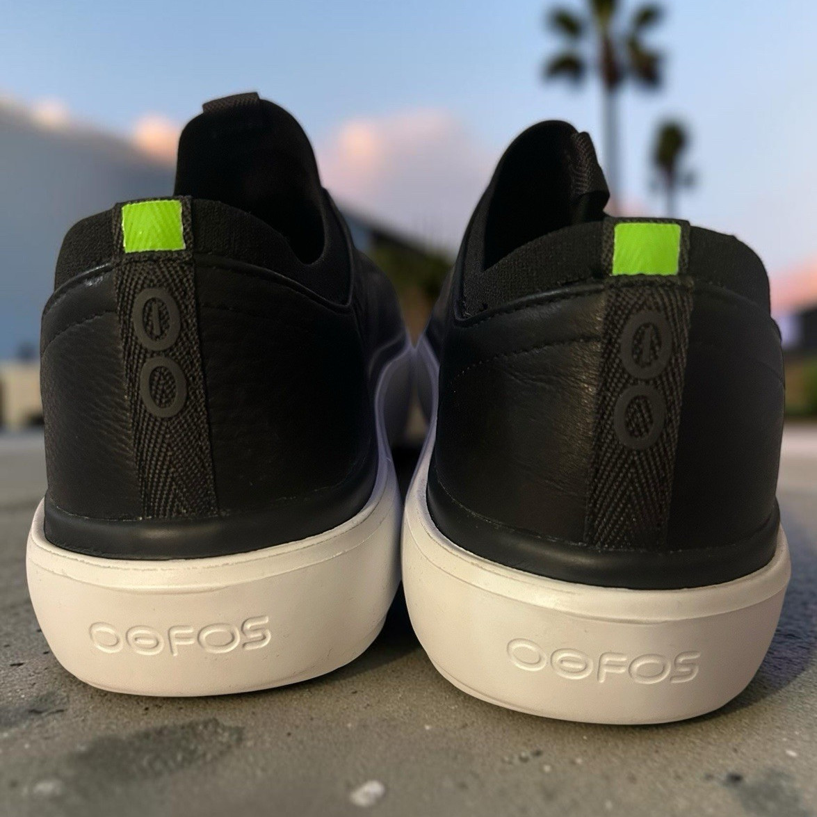 OOFOS Club+ Unisex Low Top Lace-Up Athletic Sneakers Black White Sole