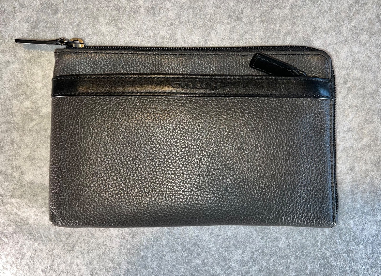 COACH CAMDEN LEATHER GREY/BLACK POUCH ENVELOPE STYLE WITH ZIPPER F62762