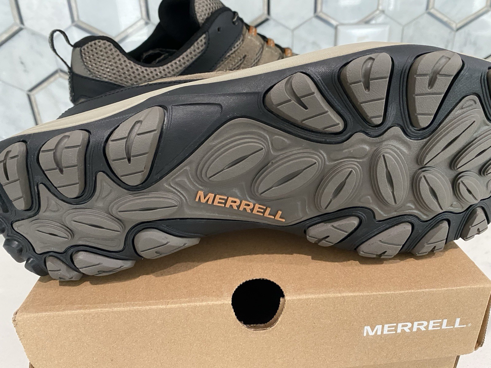NEW Mens Merrell Crosslander 3 Trail Hiking Shoes, size 10.5 WIDE
