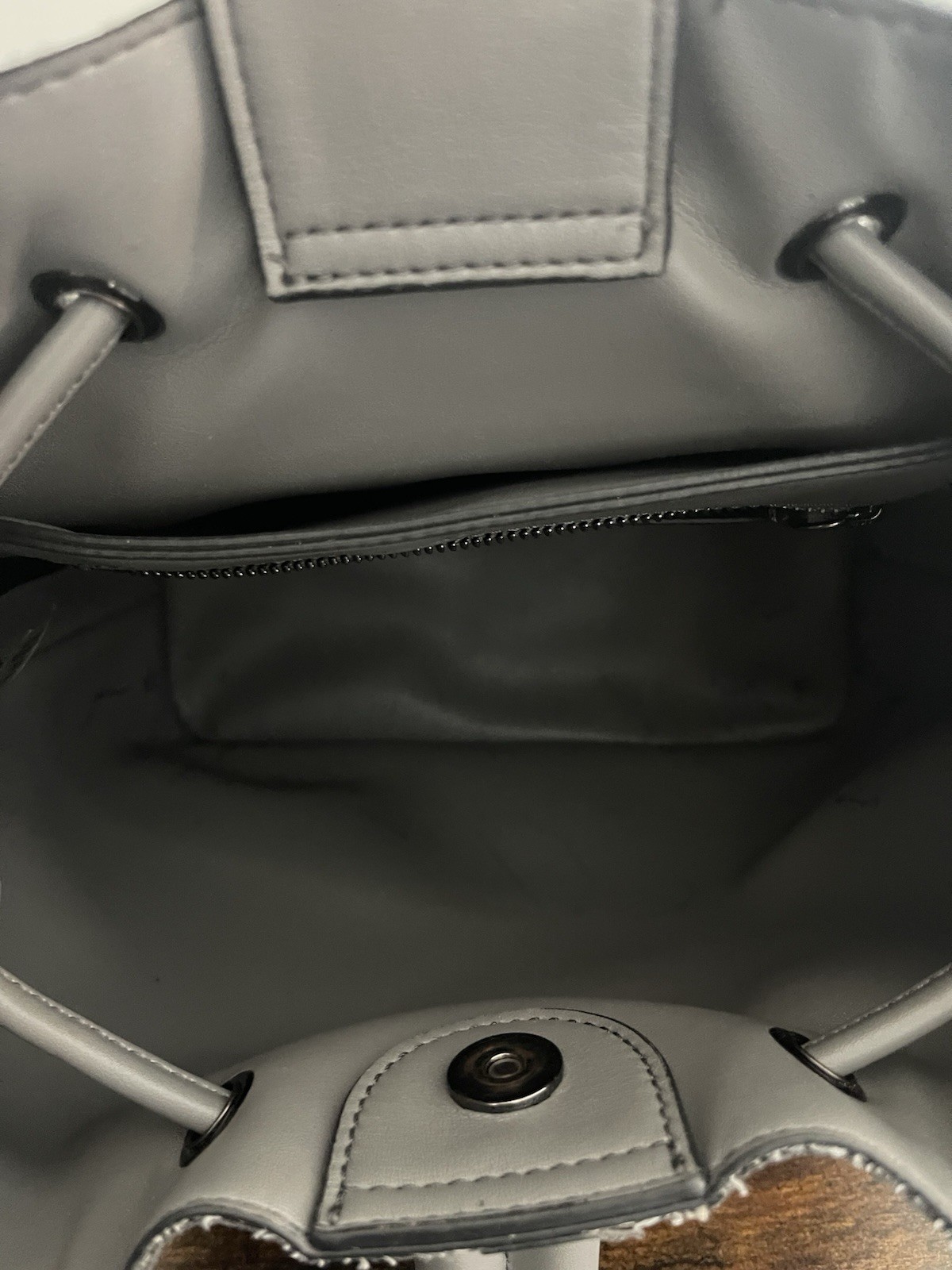 Calvin Klein Gray Drawstring Bucket Crossbody Bag Adjustable Strap Silver Logo