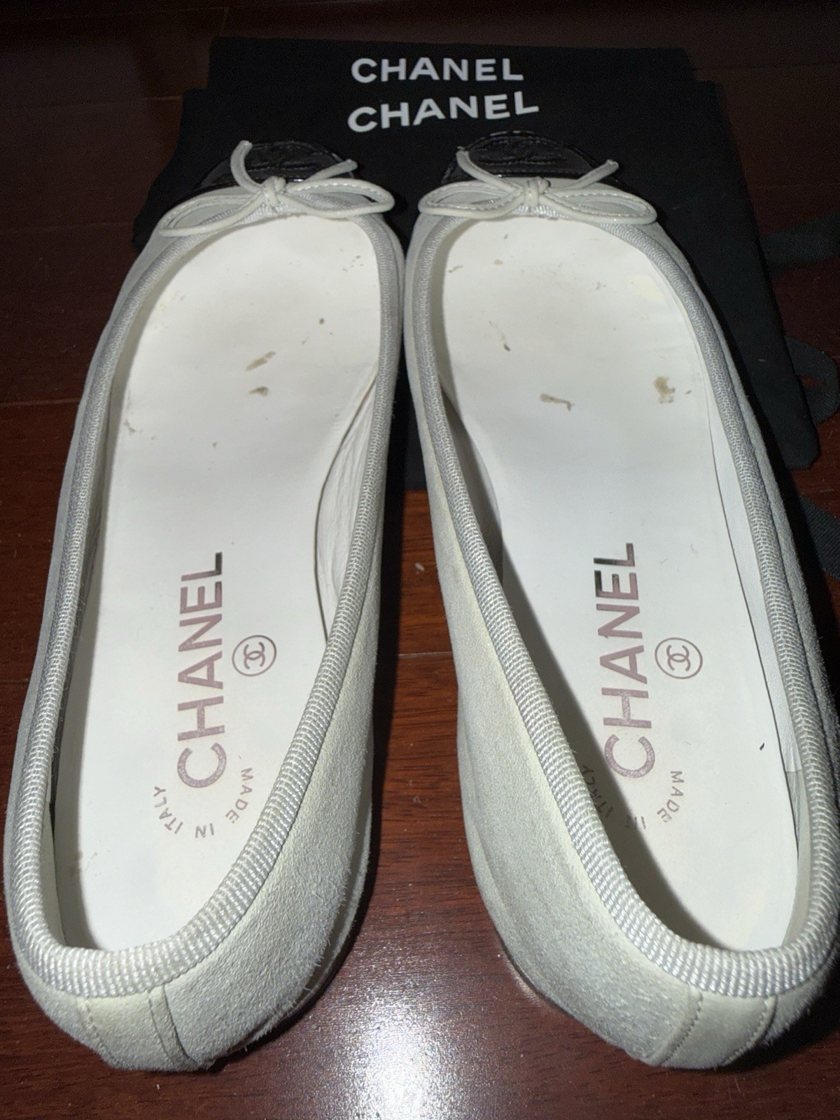 Chanel Classic Leather Ballet Flats In Black And White Size 38.5