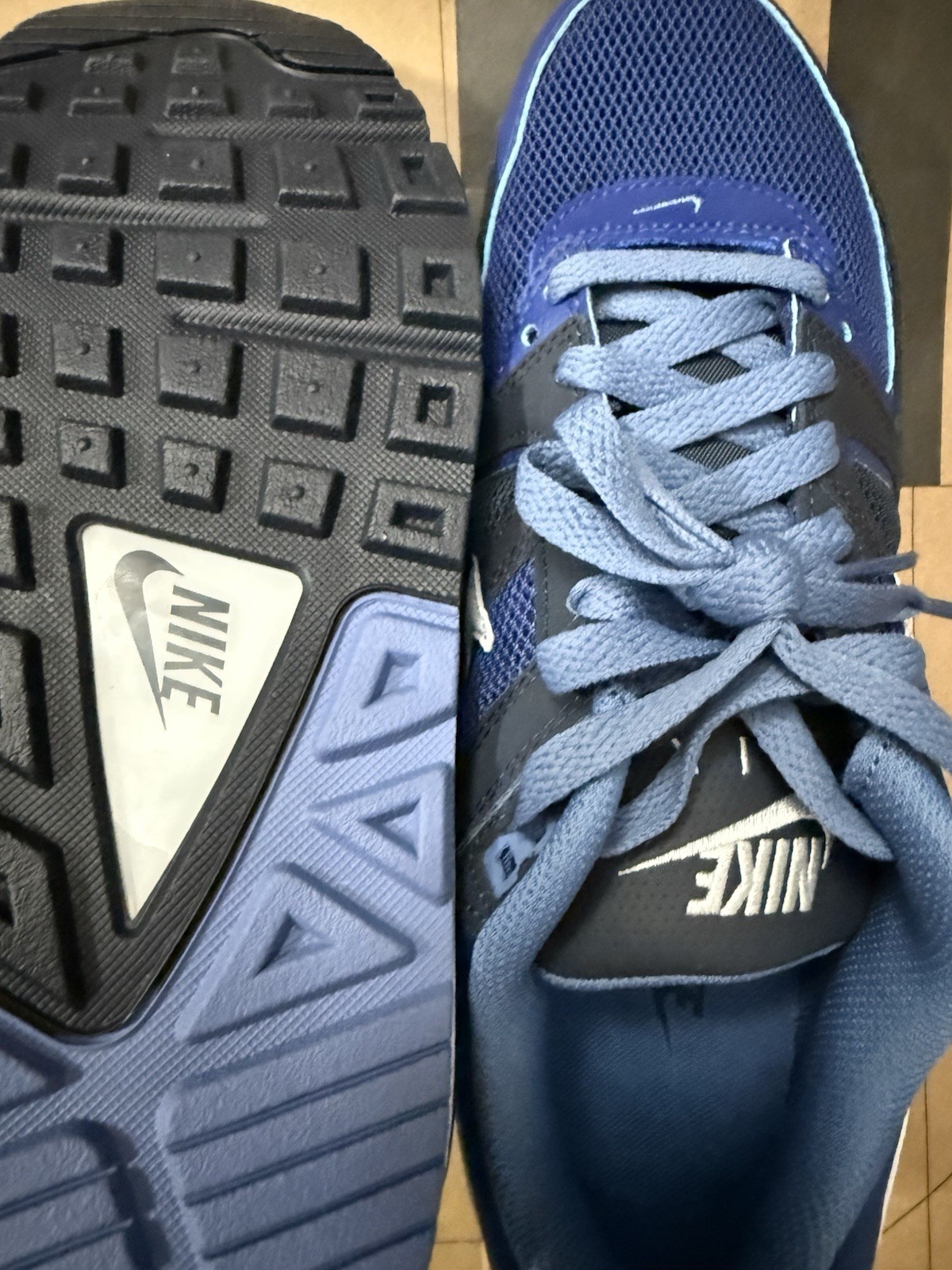 Nike Air Max Command Command Brand New Size 8 Men
