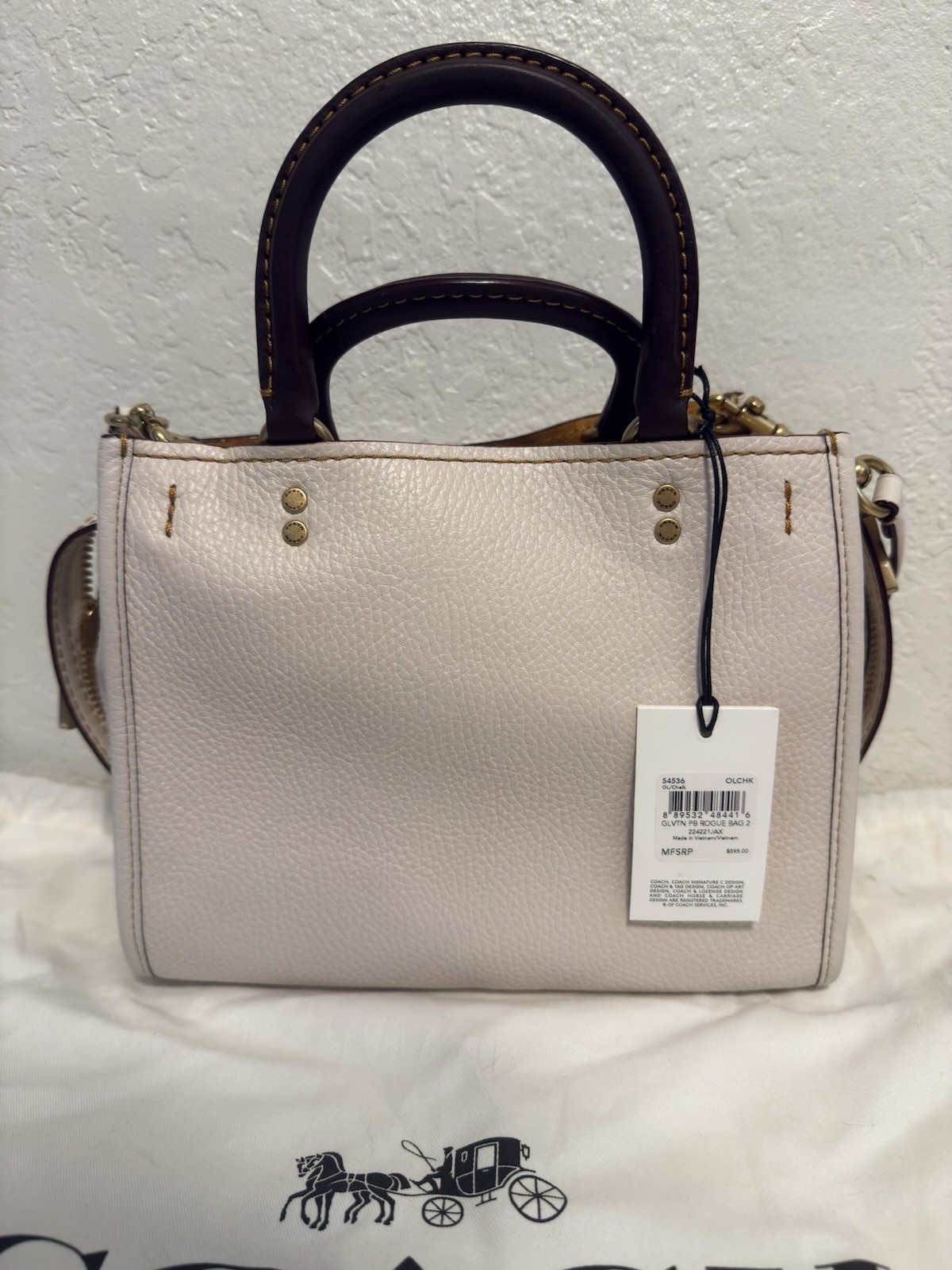 COACH 54536 OL/Chalk Glovetanned Pebble Leather