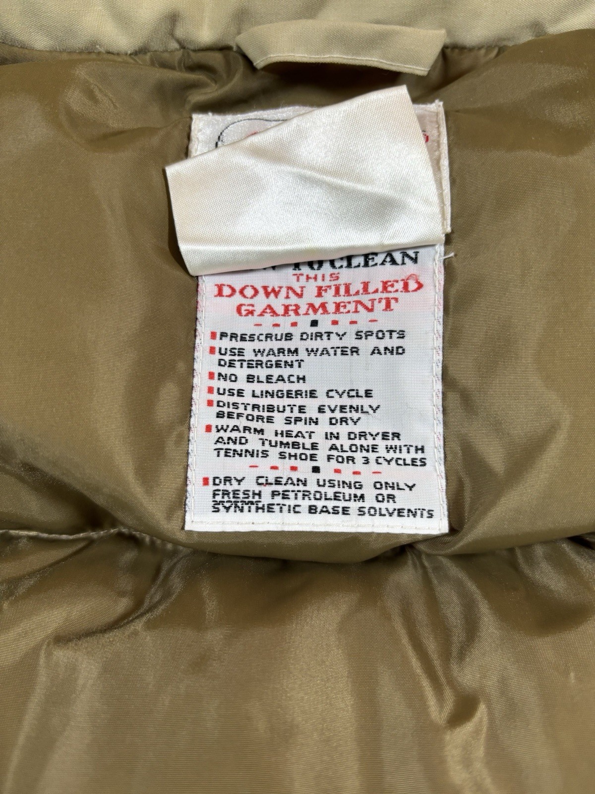 VINTAGE Orvis Vest Men Medium Beige Goose Down Puffer Coat Insulated Hiking 80s
