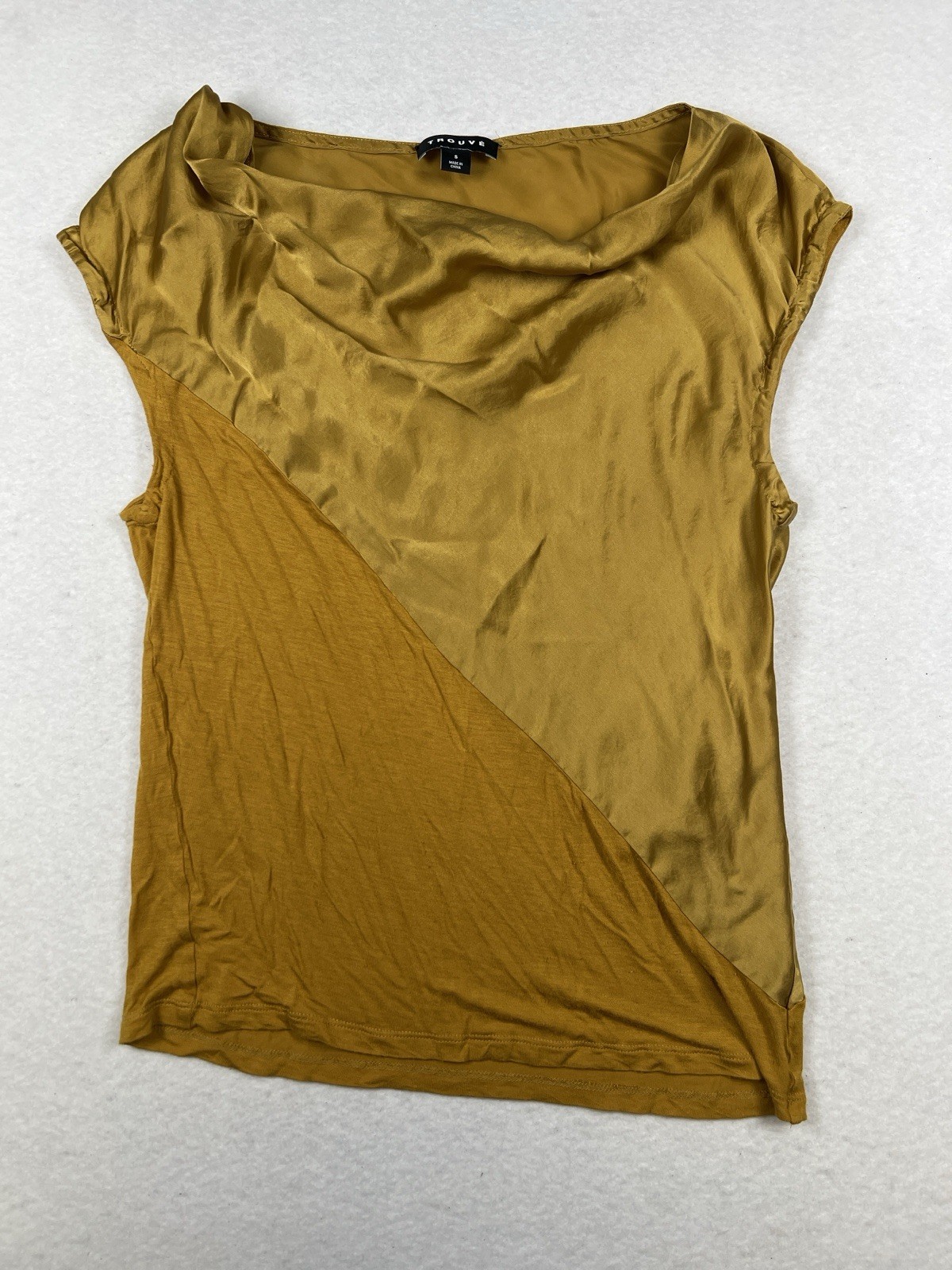 Trouvé Asymmetric Silk Down Neck Tank Size S