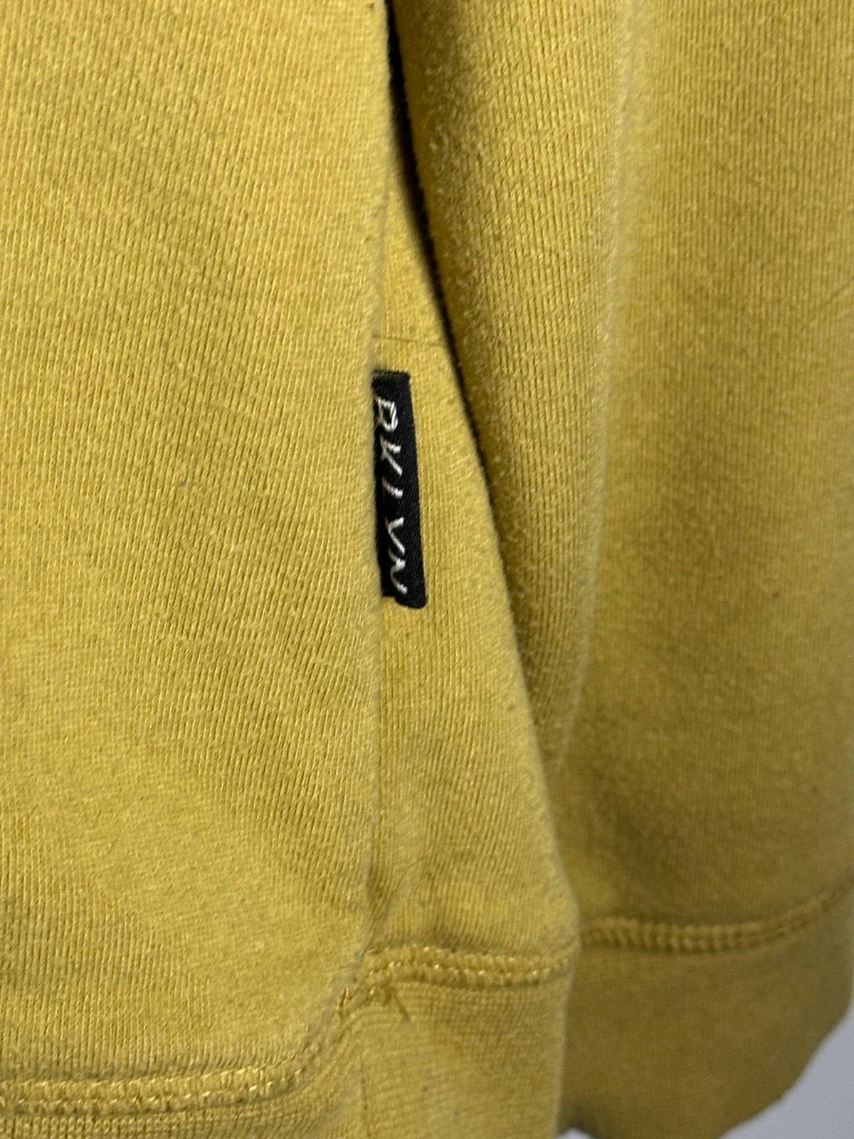 Brixton Sweatshirt Mens XL Graphic Crewneck Smell The Roses Back Print Mustard