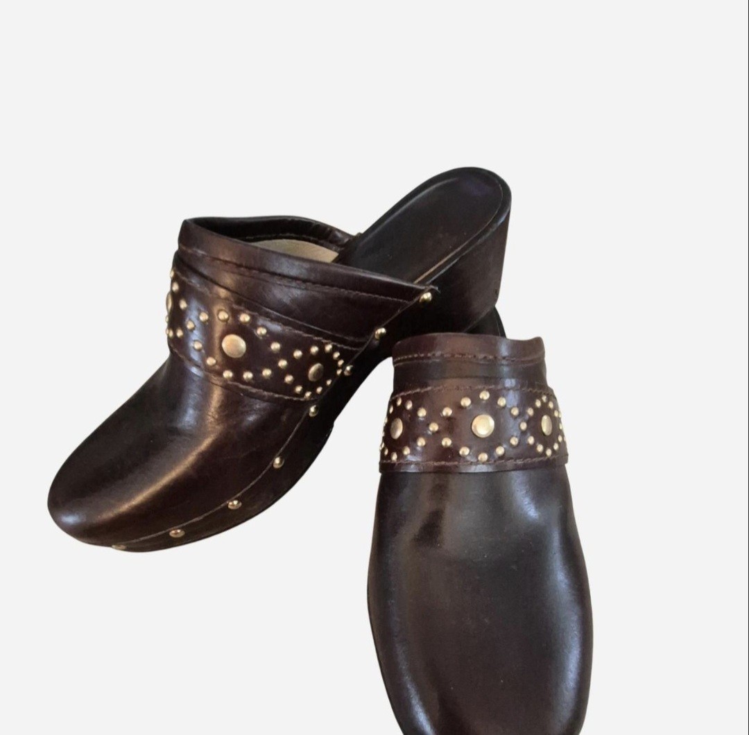 MICHAEL Michael Kors Brown Leather Studded Slip-On Mule Clogs Women’s 8.5M