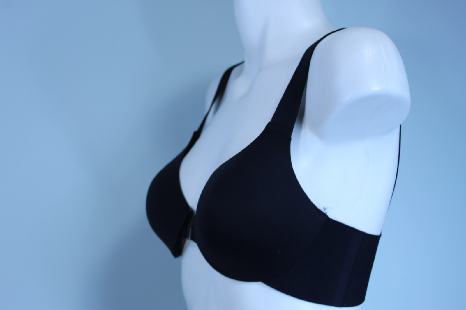 Spanx 30011R Lined Underwire Front Closure T-shirt Bra 34C black