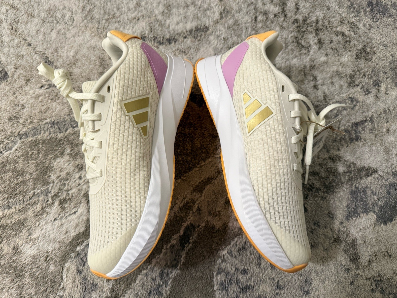 Adidas Sneaker, Ivory/Gold Metallic/Hazy Orange, 5US-37 1/3EUR Unisex Big Kid