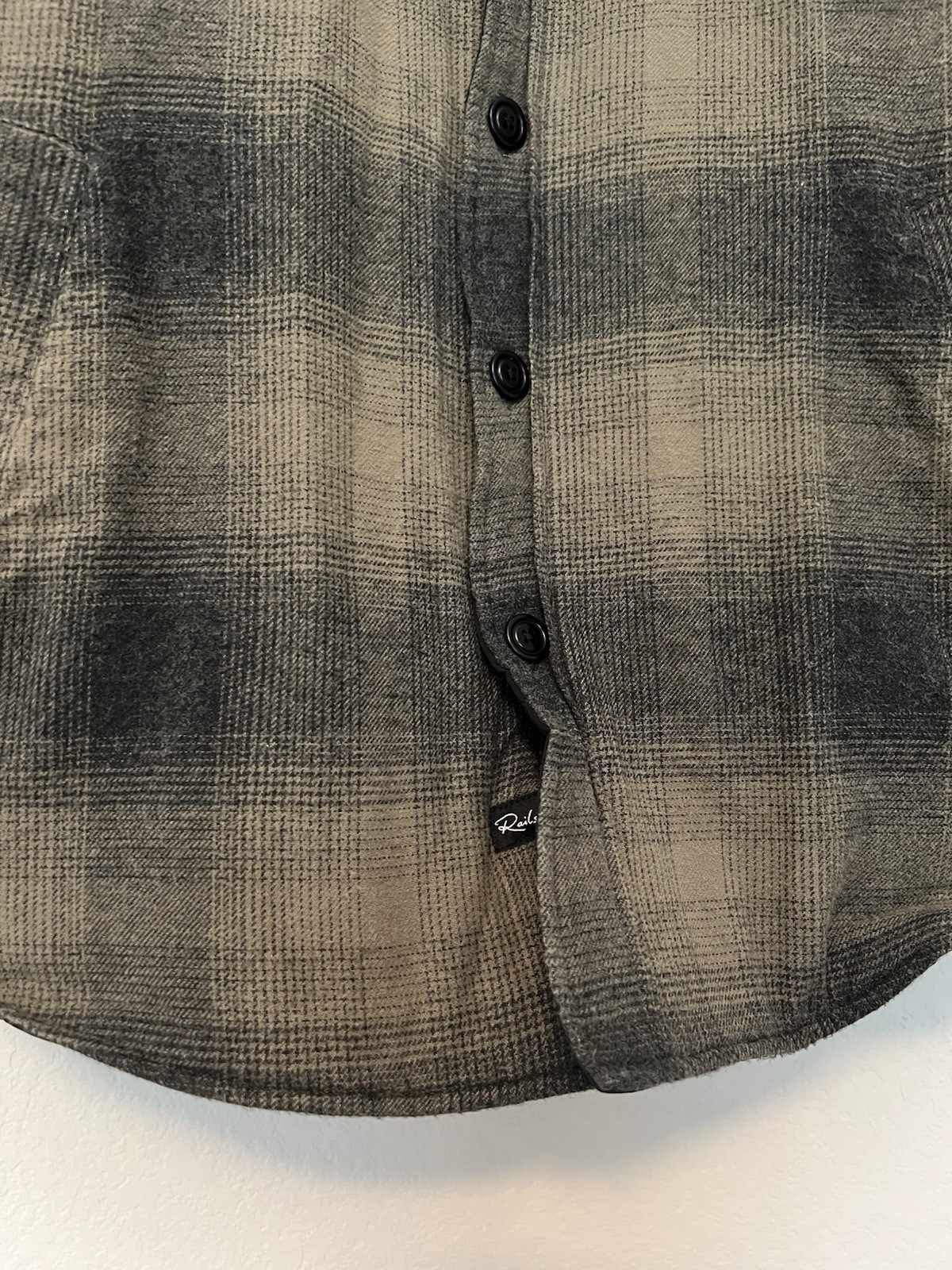 Rails Worthing Plaid Button-Up Shacket in green black men’s size Large SOLD OUT