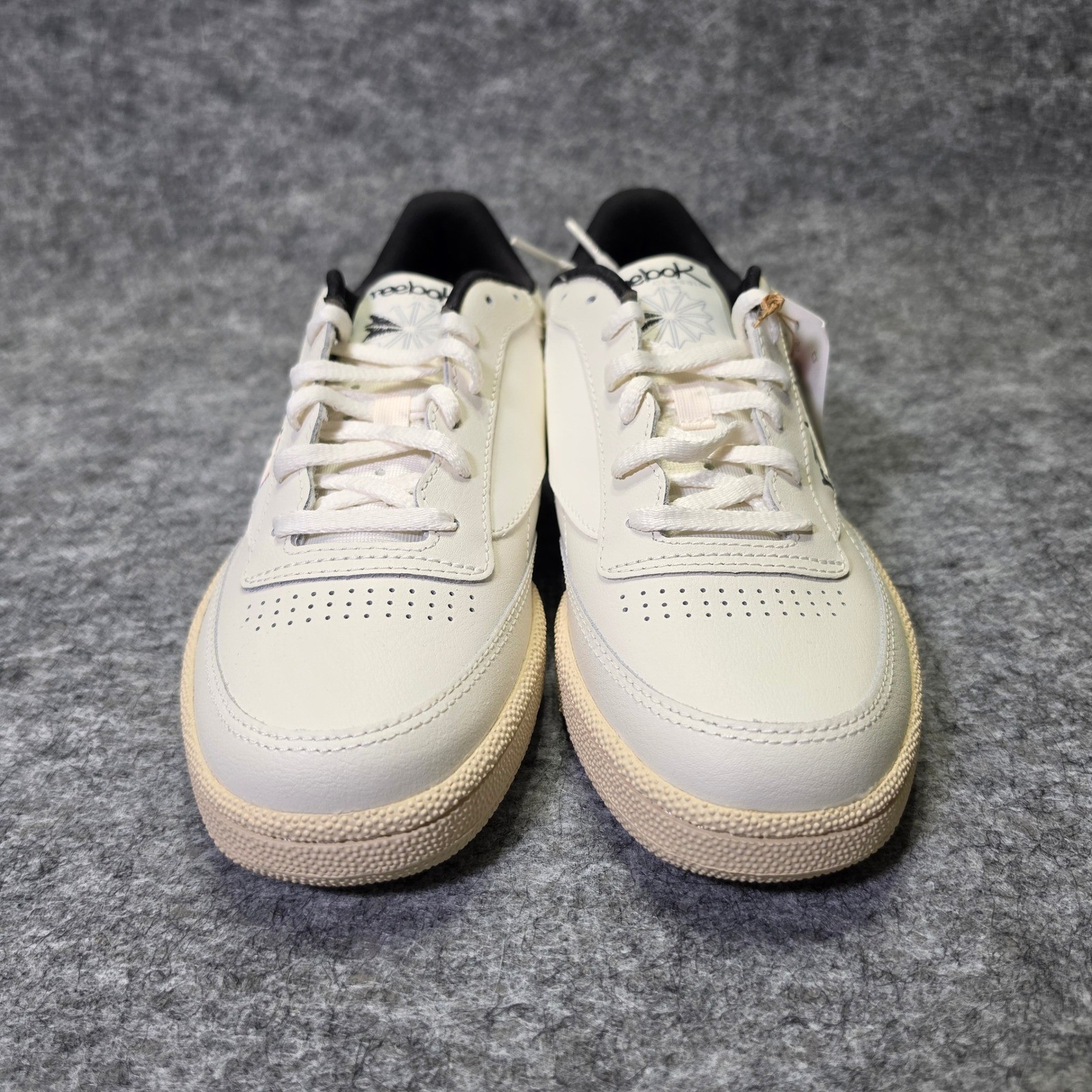 Reebok Mens Club C 85 Leather White Chalk Size 6.5 Classic Tennis Sneakers