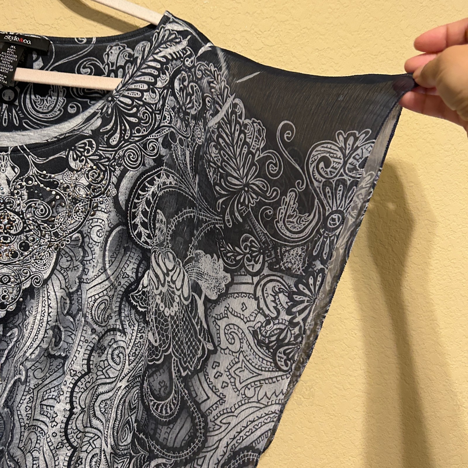 Style & Co. Batwing Chiffon Sleeve Top XL Black Gray Paisley Boho Whimsigoth