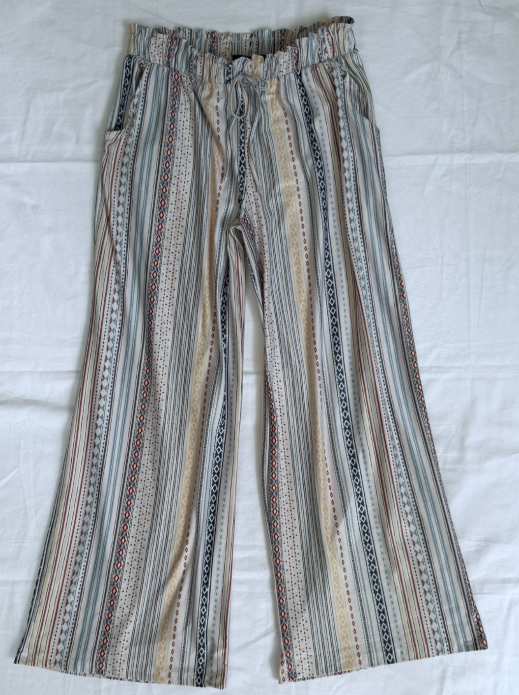CLEO Women’s L Paperbag Waist Wide Leg Pants Boho Southwestern Stripe Pull On