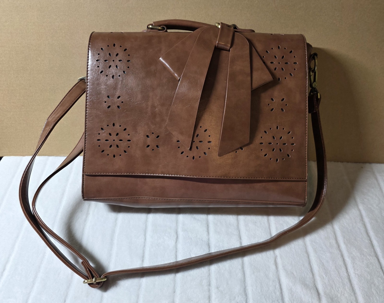 ECOSUSI Brown Vegan Leather Bow Briefcase Messenger Laptop Bag w/ Strap Academia