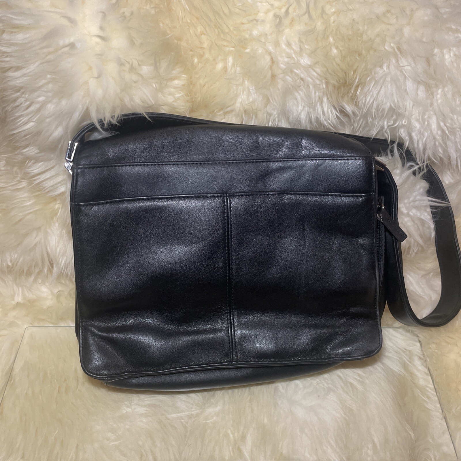 Worthington Black Bag 10x7x3 Classic Basic Zipper Side Pocket NEW w Out Tags