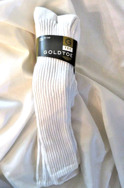 NIP Men’s Gold Toe White Over The Calf Athletic Socks-3 Pair-Shoe size 6-12 1/2