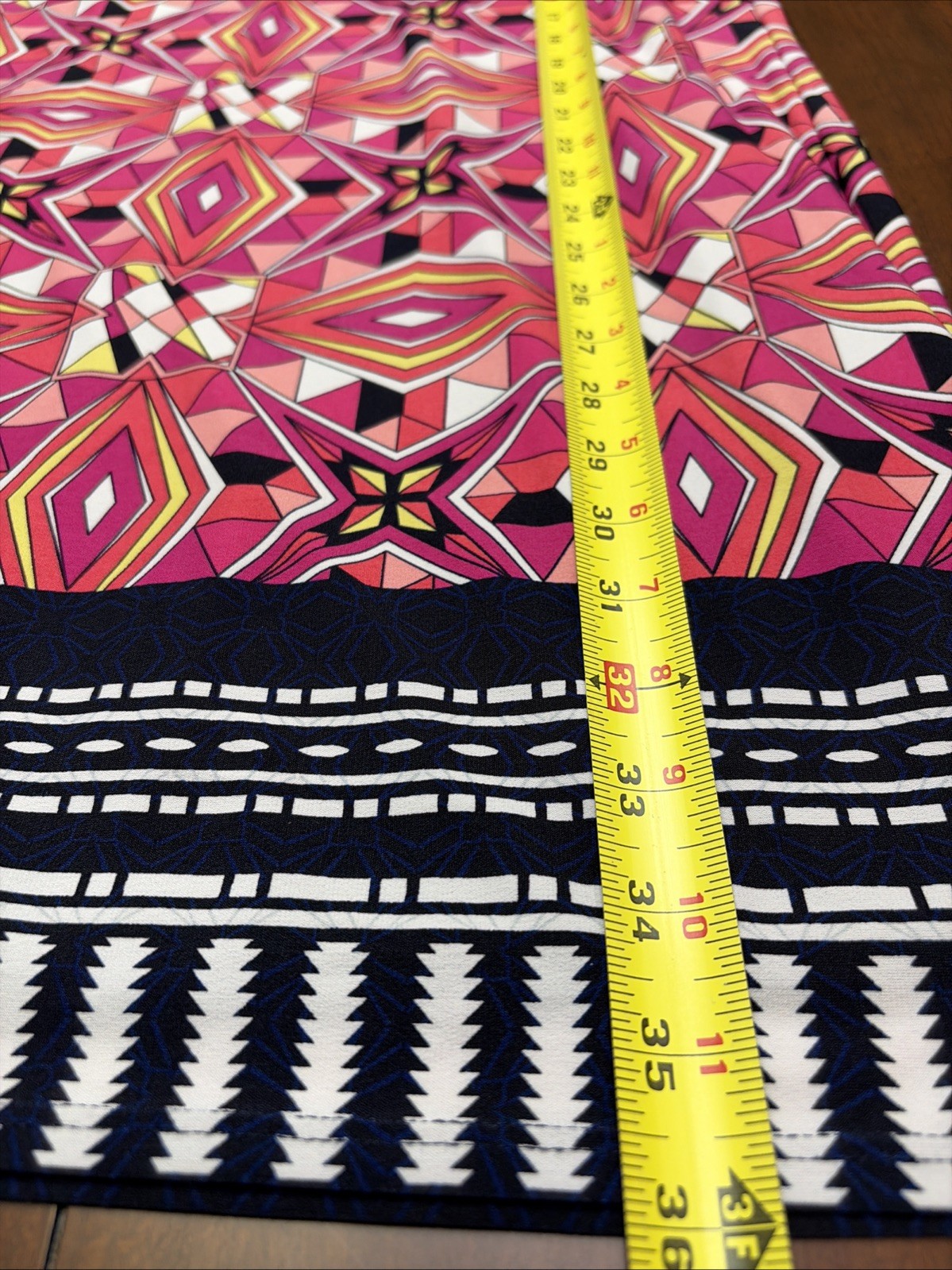 Laundry by Shelli Segal Pink/Multi Geometric Shift Dress Women’s SX Medium EUC