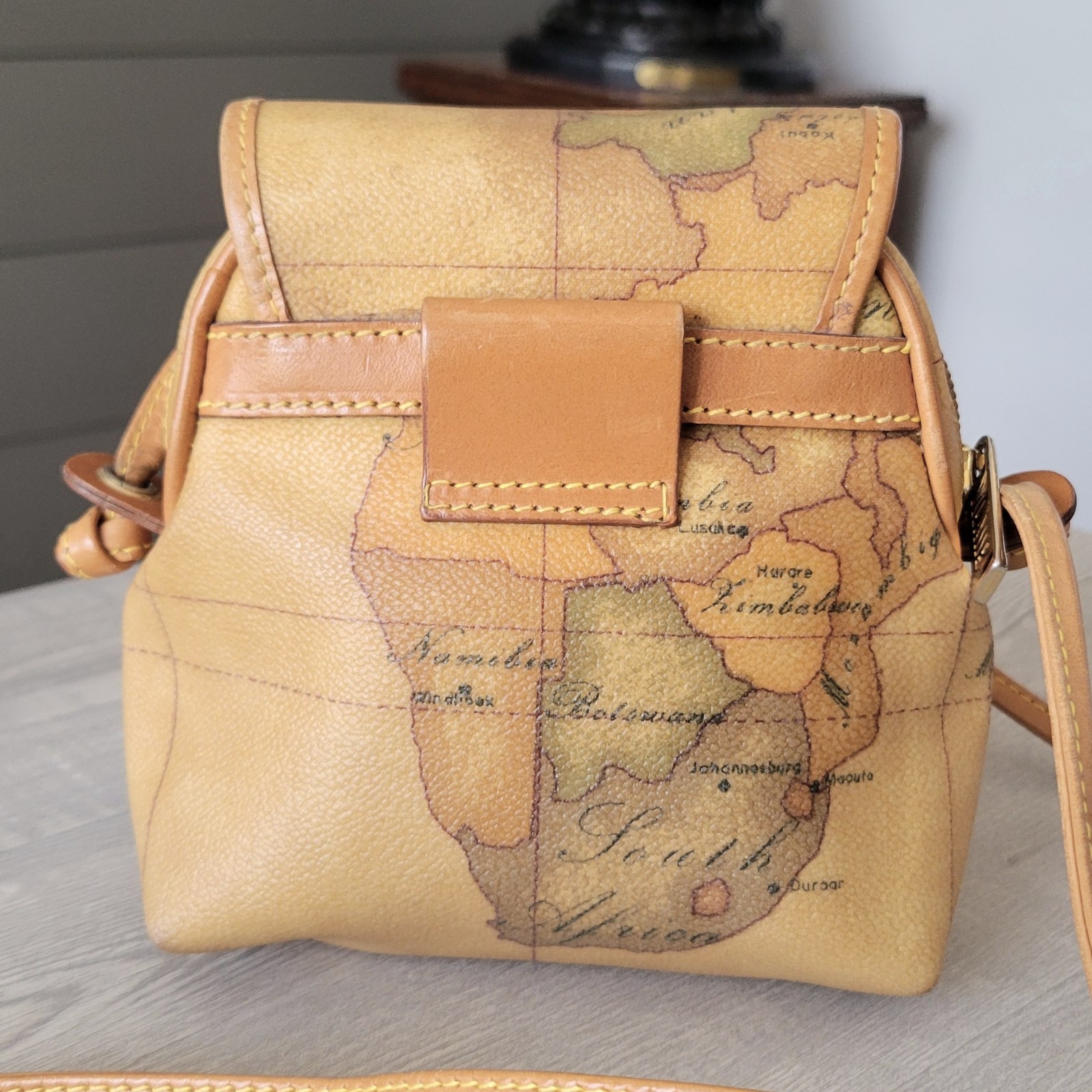 Vintage Classe Alviero Martini Geo Classic Mini Crossbody Belt Bag Map Print EUC