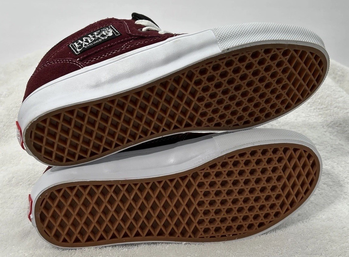 VANS HALF CAB SKATE BURGUNDY MEN’S SZ (8) 721454 NEW W/O BOX