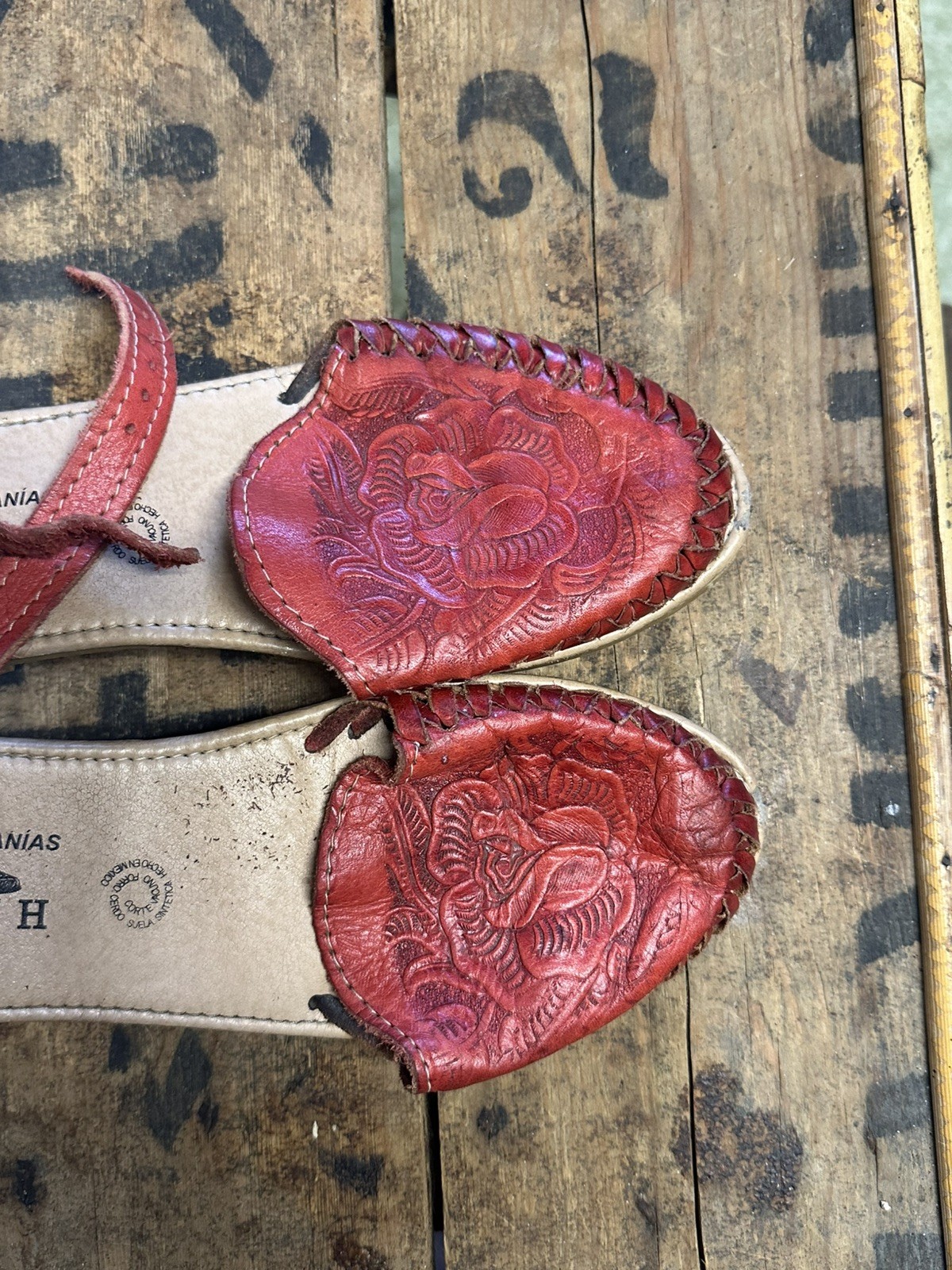 BEAUTIFUL MEXICAN style sandals size 10.5/11 Red Rose pattern. Please see pics.