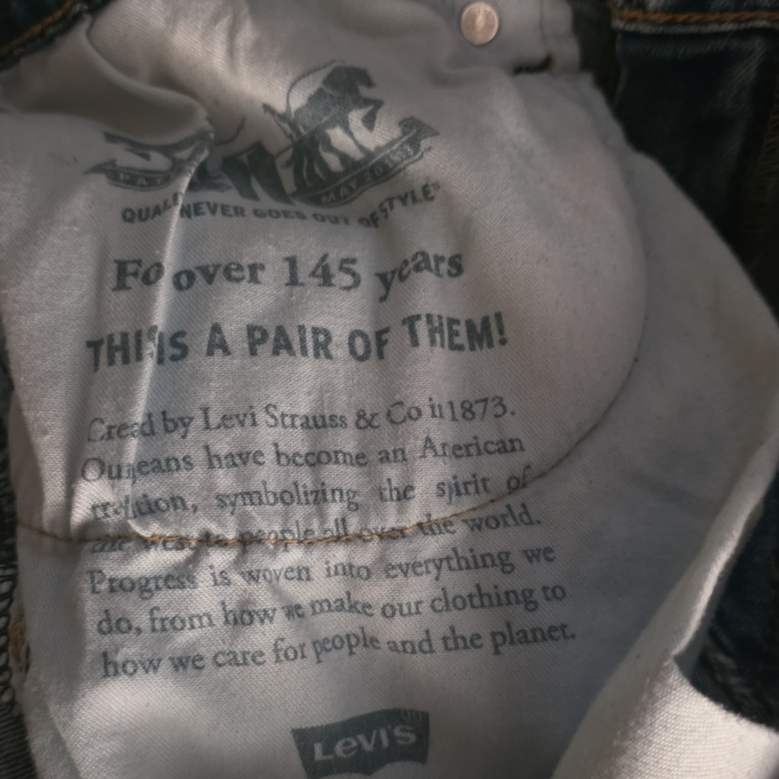 Levi’s 505 Series Men’s Straight Regular Fit Blue Denim Jeans, 5-Pocket Design