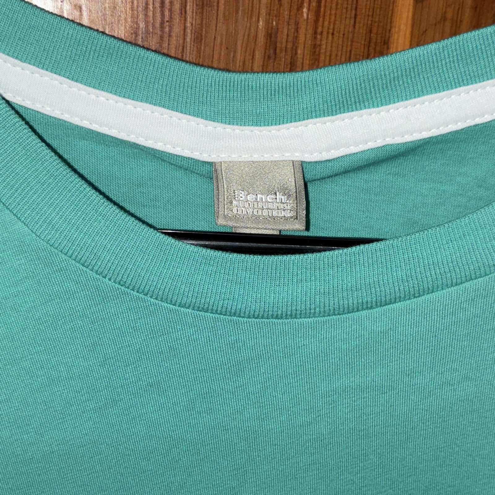 2 Bench Men’s Sz. S Crew Neck Short Sleeve Graphic Logo Tee Blue & Green NWT