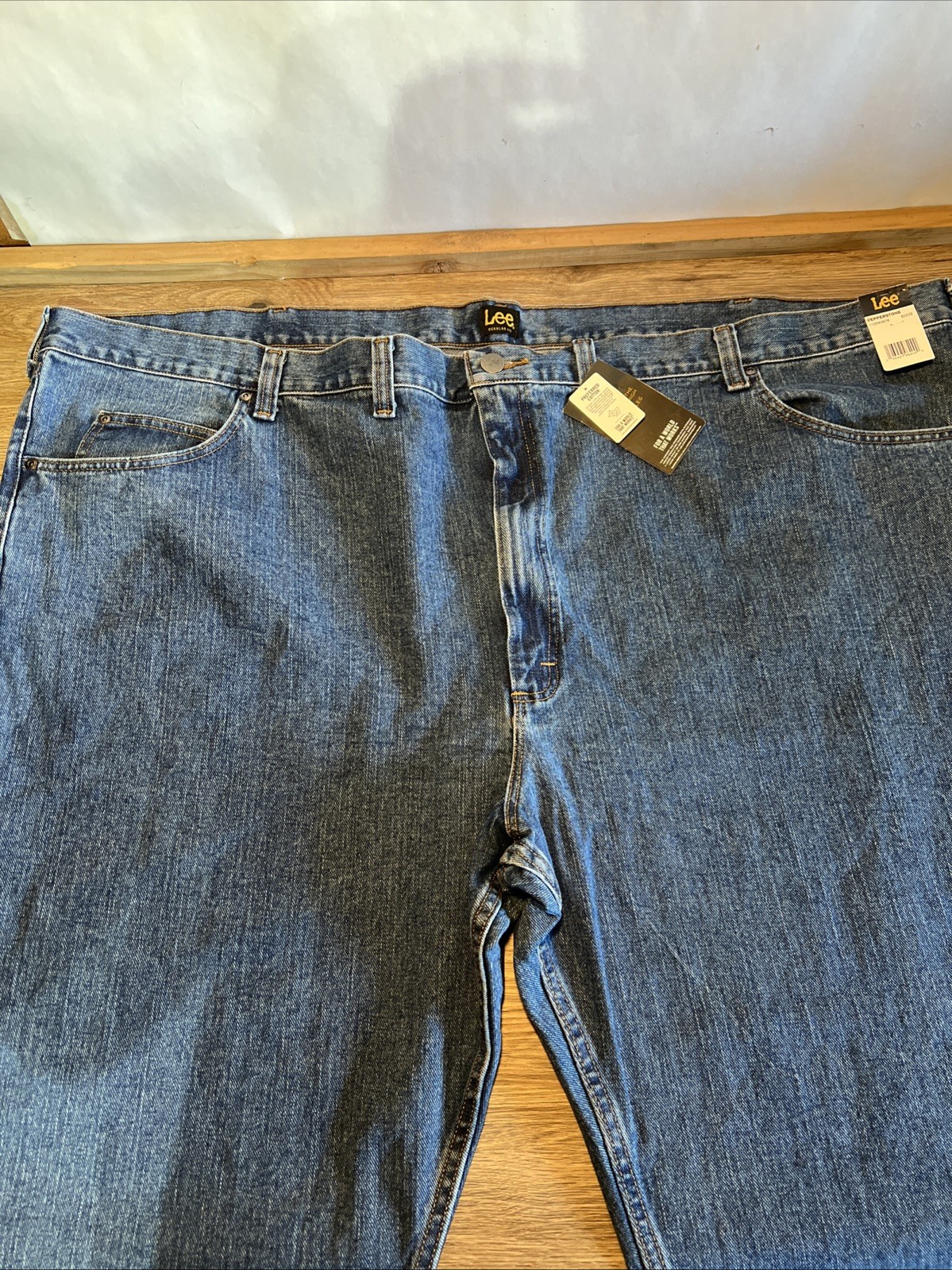 Lee Men’s Regular Straight Jeans Revolution 60 x 32 NWT