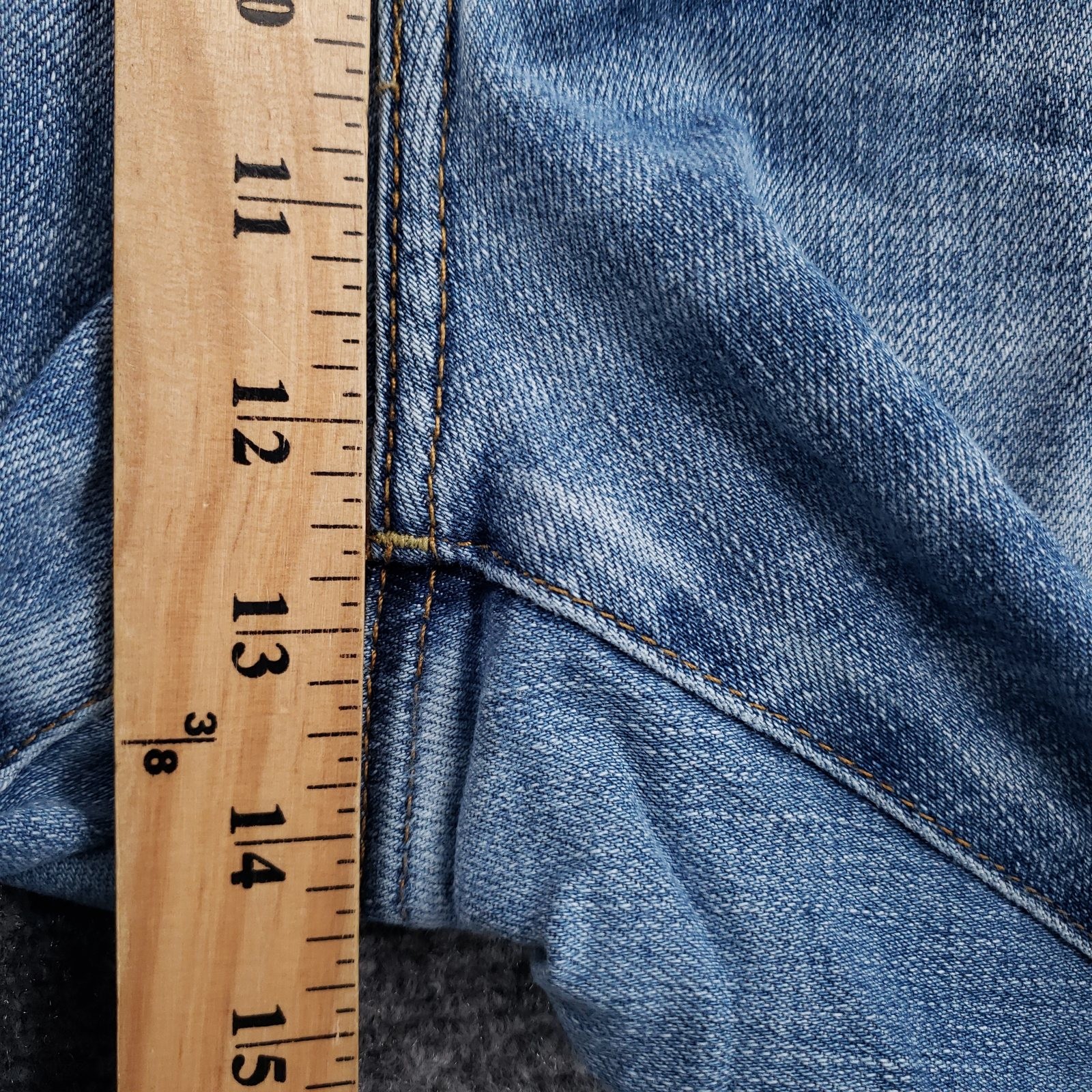 American Eagle Mens AirFlex Stretch Jeans 38×30 Medium Wash Athletic Straight
