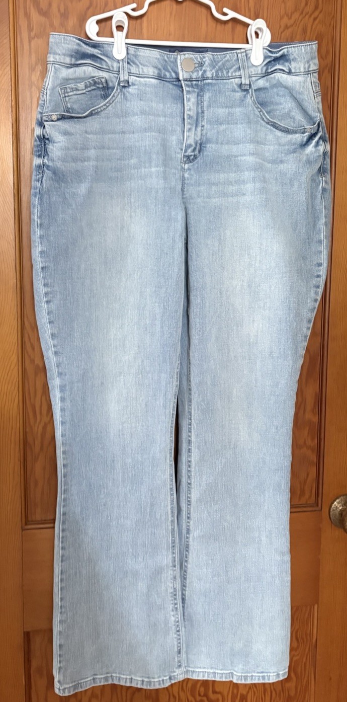 Democracy Womens Size 16W Ab Technology Light Blue Itty Bitty Bootcut Jeans