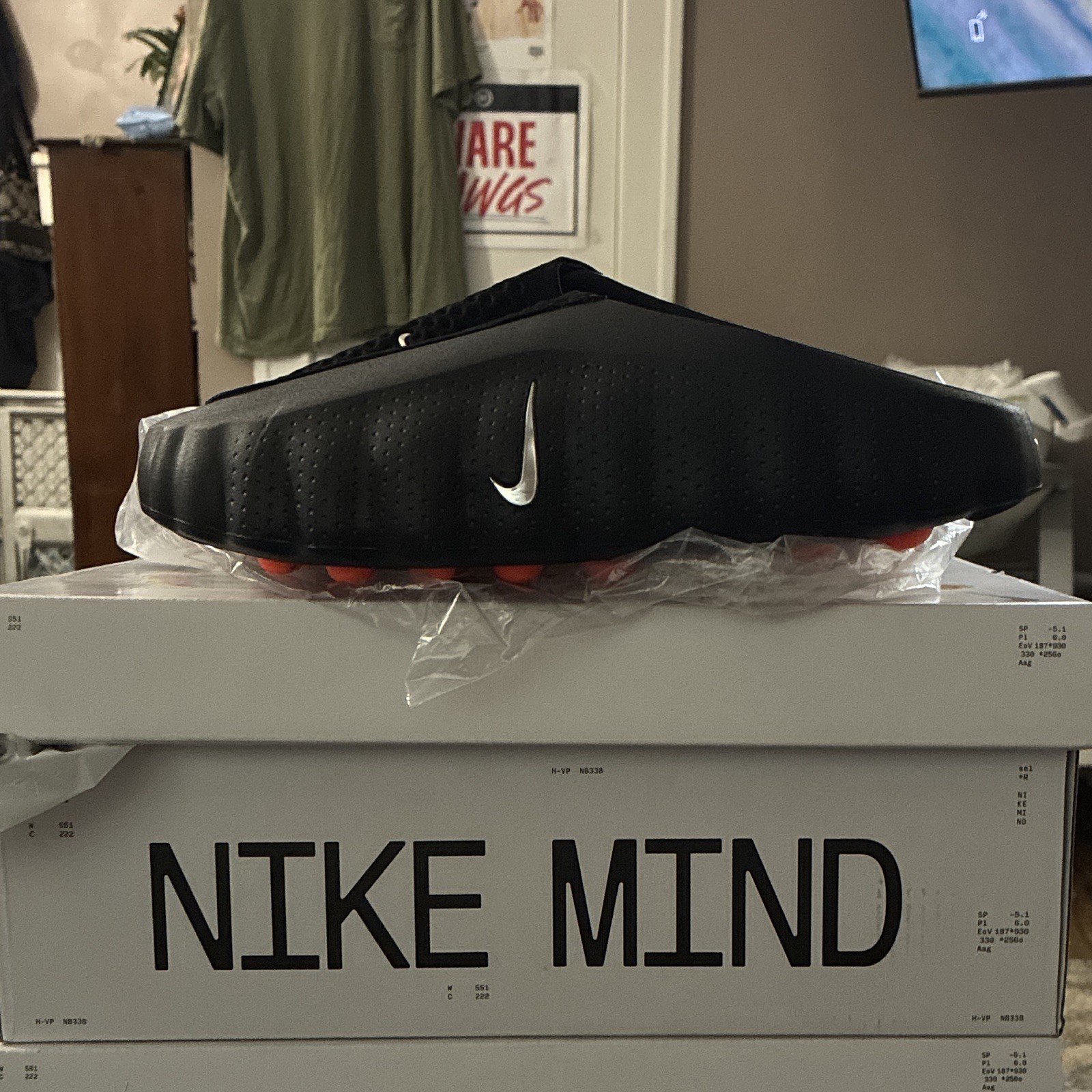 Nike Mind 001 Men’s Slide Sandals Black US 8 M Synthetic Slip-On w/ Box