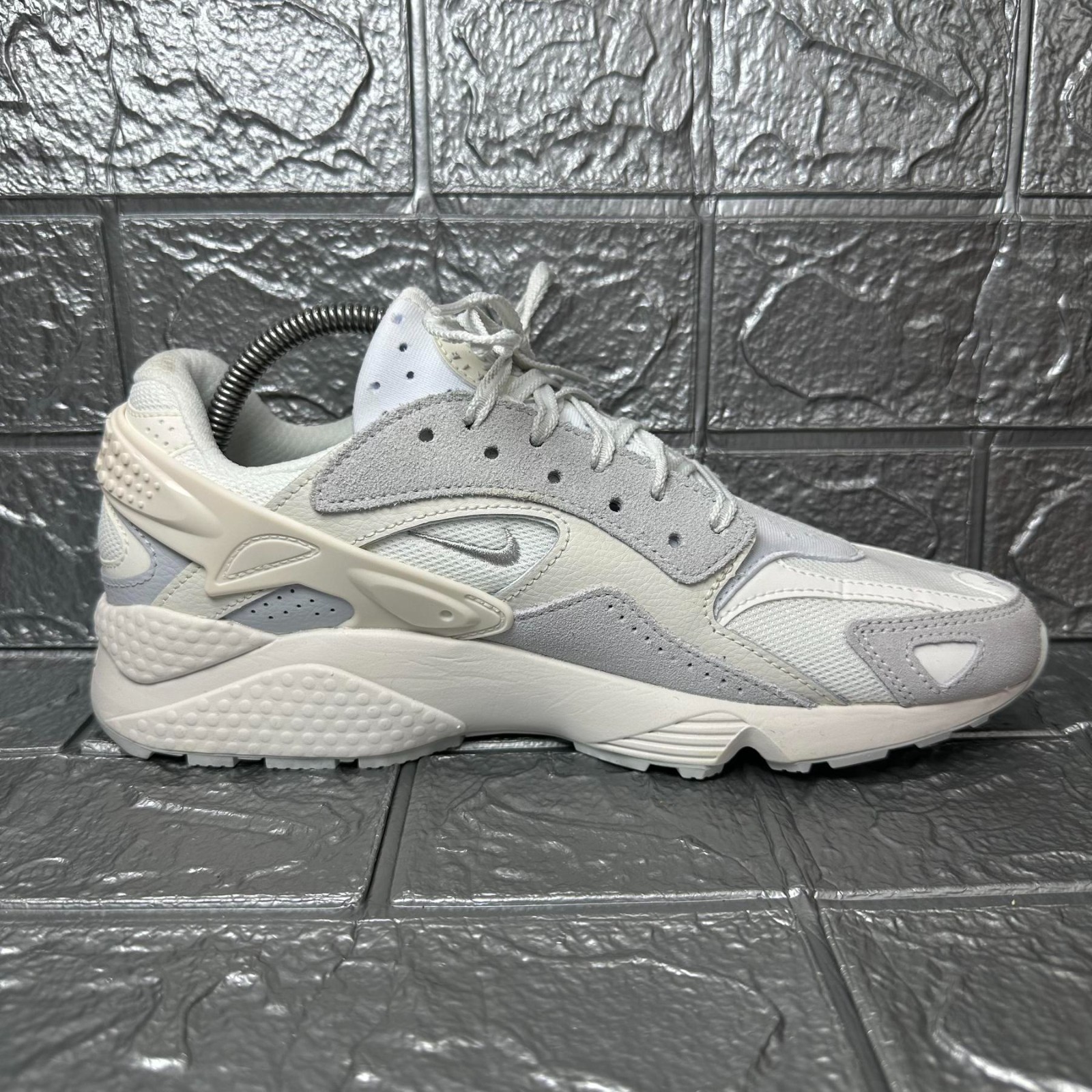 Nike Air Huarache Runner DZ3306-100 Summit White Platinum Men’s US 8.5 New