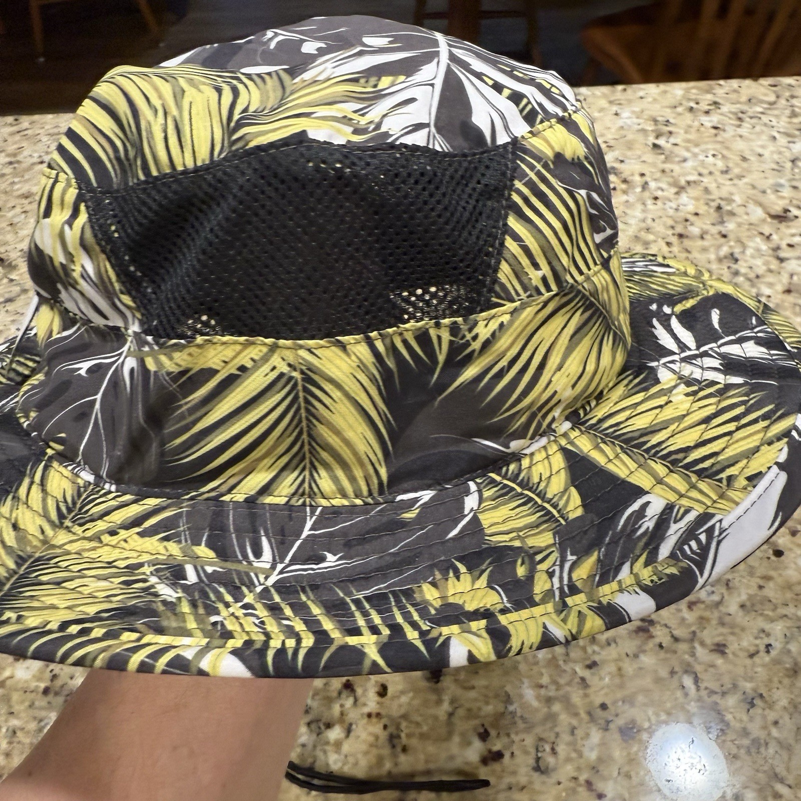 HURLEY Beach Boonie Sun Hat Tropical Palm Print Beach Size L-XL New with tags