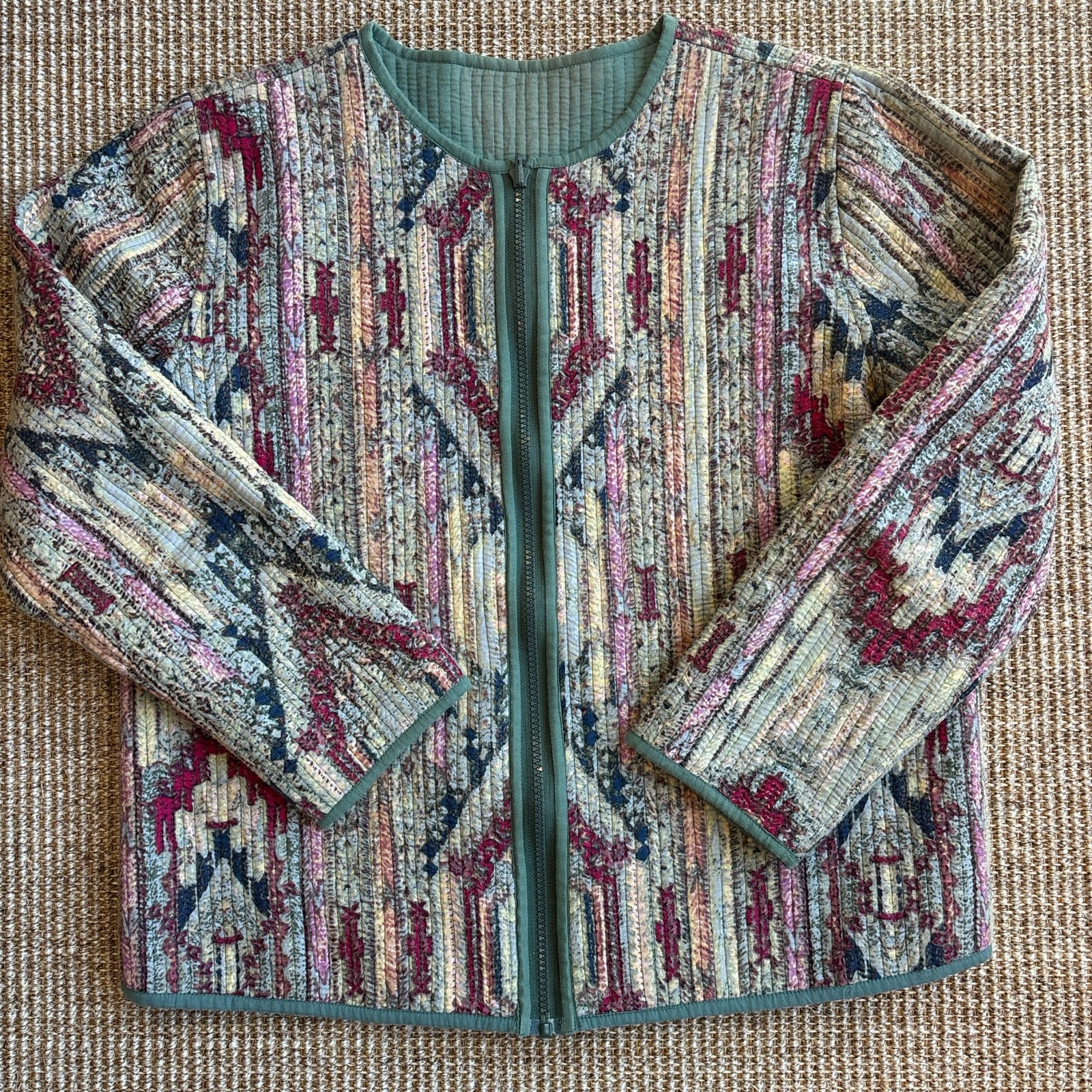 🌿 Quilted Tapestry Print Jacket