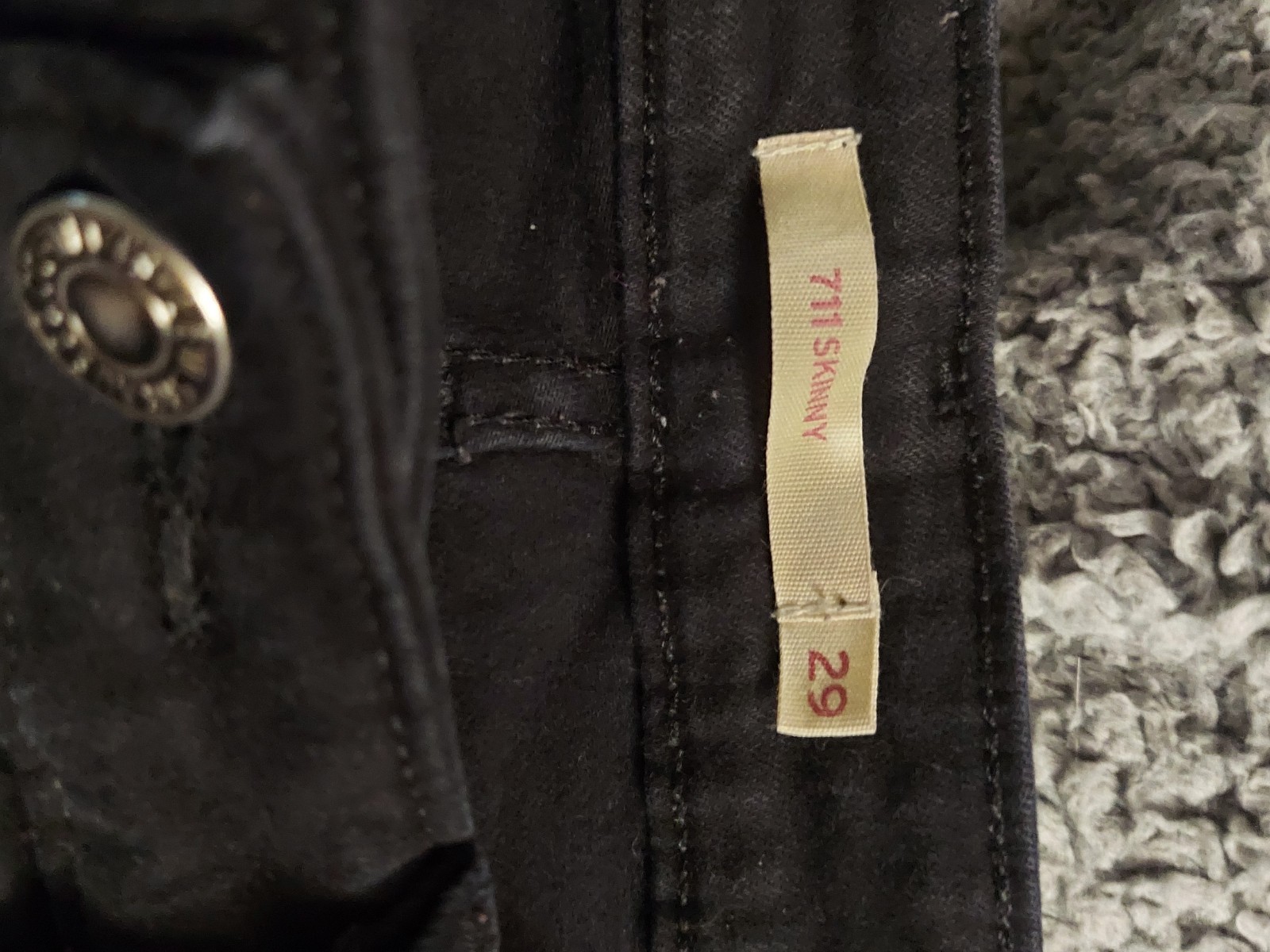 Levi’s RARE 711 Black Skinny Ripped Jeans Black Tag Vintage