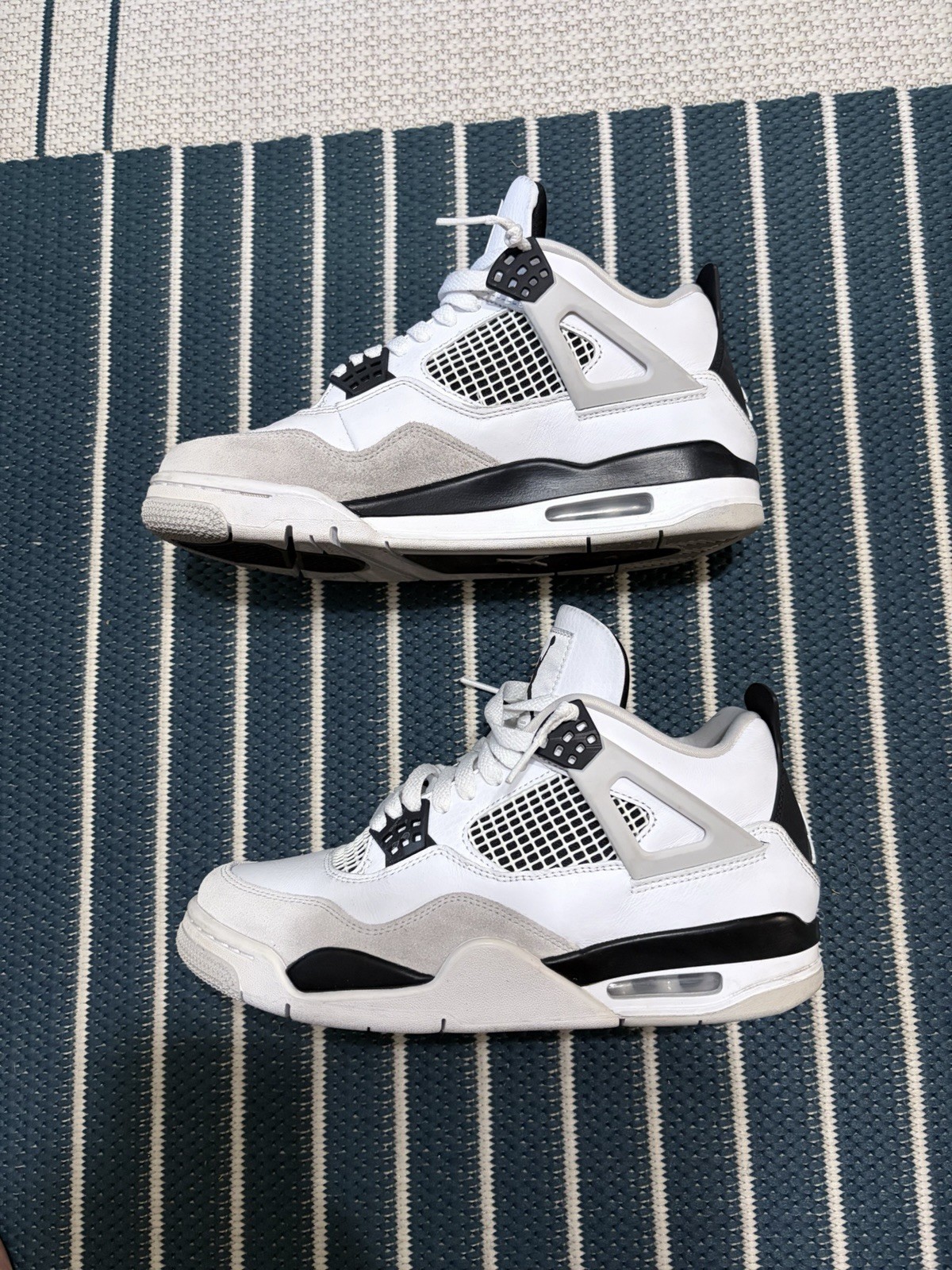 Air Jordan 4 Retro Military Black/White/Black-Neutral Grey 8.5