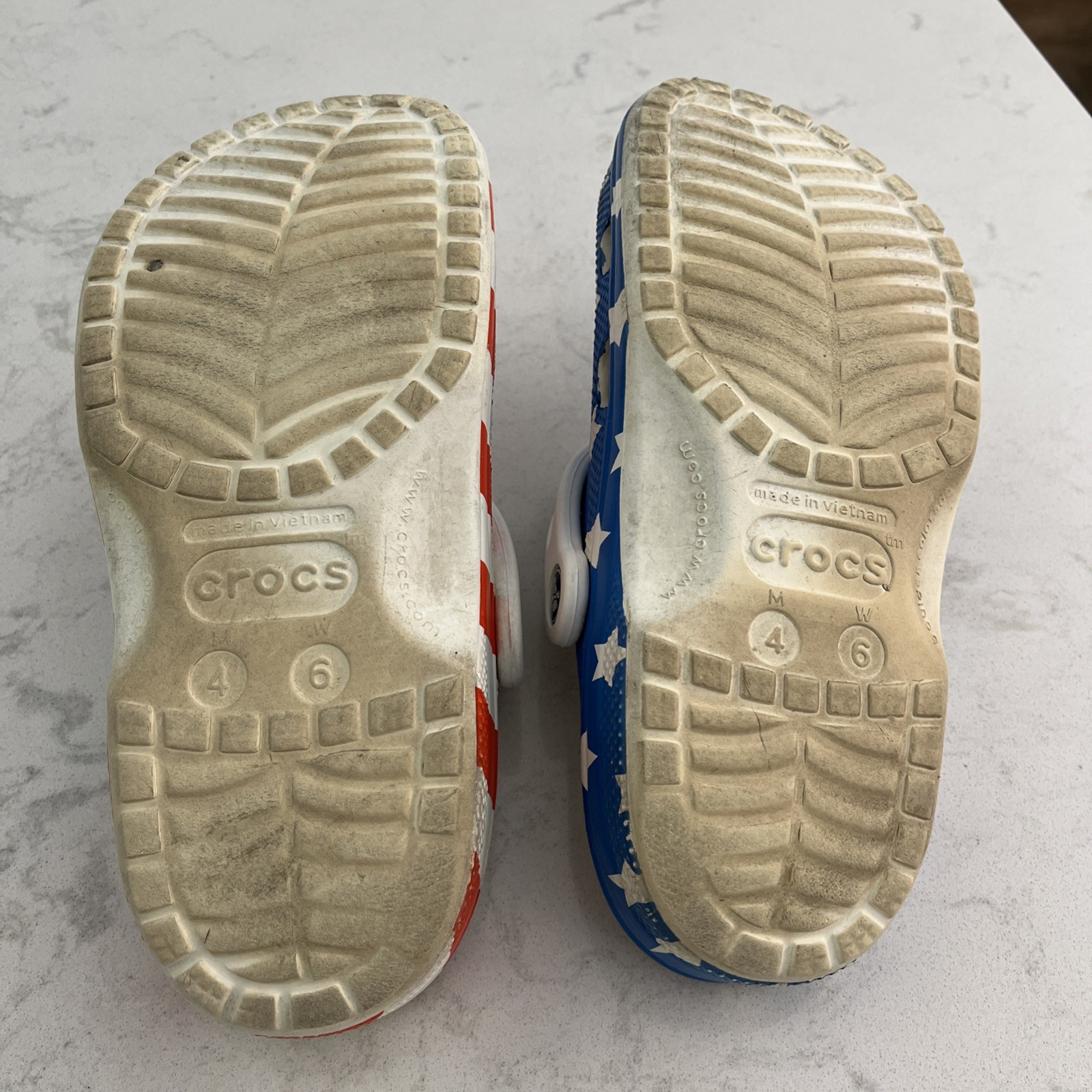 CROCS Unisex Patriotic Stars & Stripes Shoes Rubber Size W6 M4