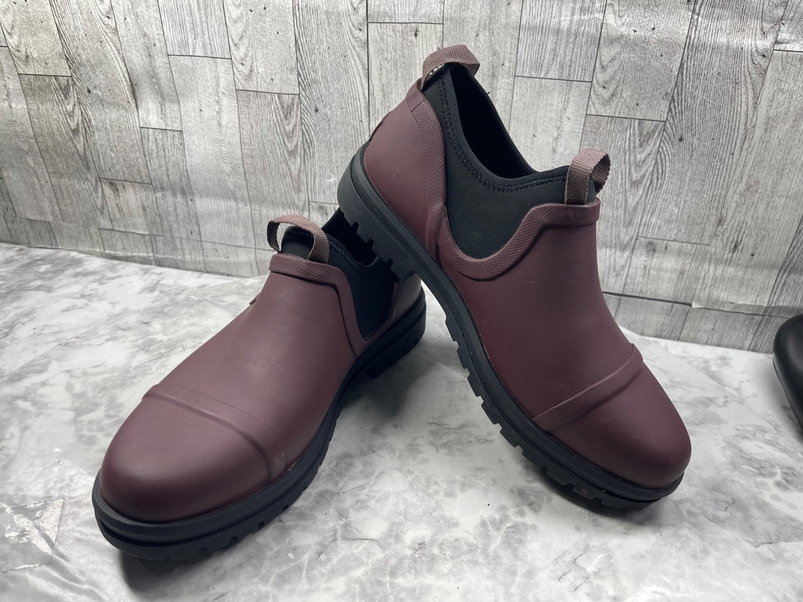 L.L. Bean Rugged Willie Boots Women 8M Shoes Red Rubber Garden Ankle Bootie