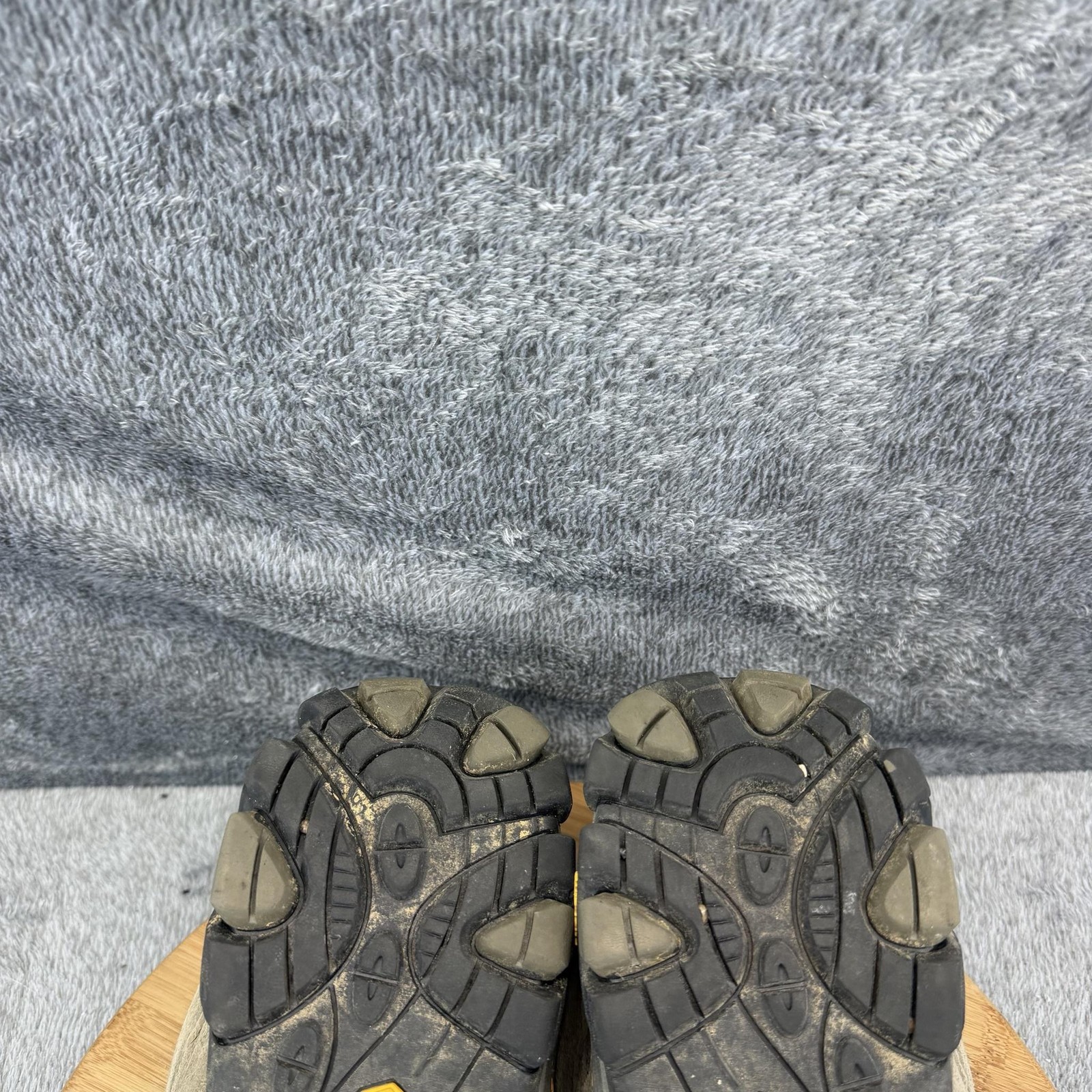 Merrell Shoes Mens Size 9 Brown Walnut Hiking Trail Vibram Sneakers J035893W