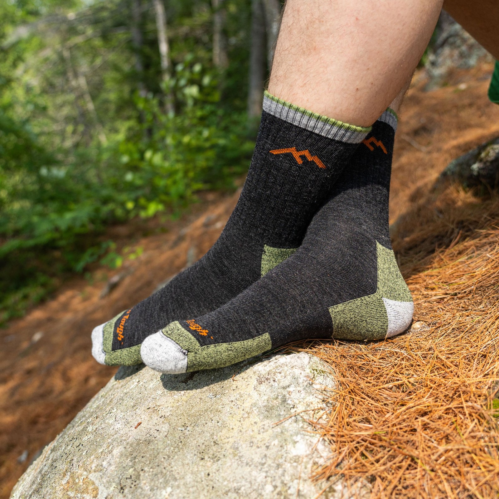 Darn Tough Men’s Hiker Boot Cushion Midweight Hiking Socks, Size & Color Options