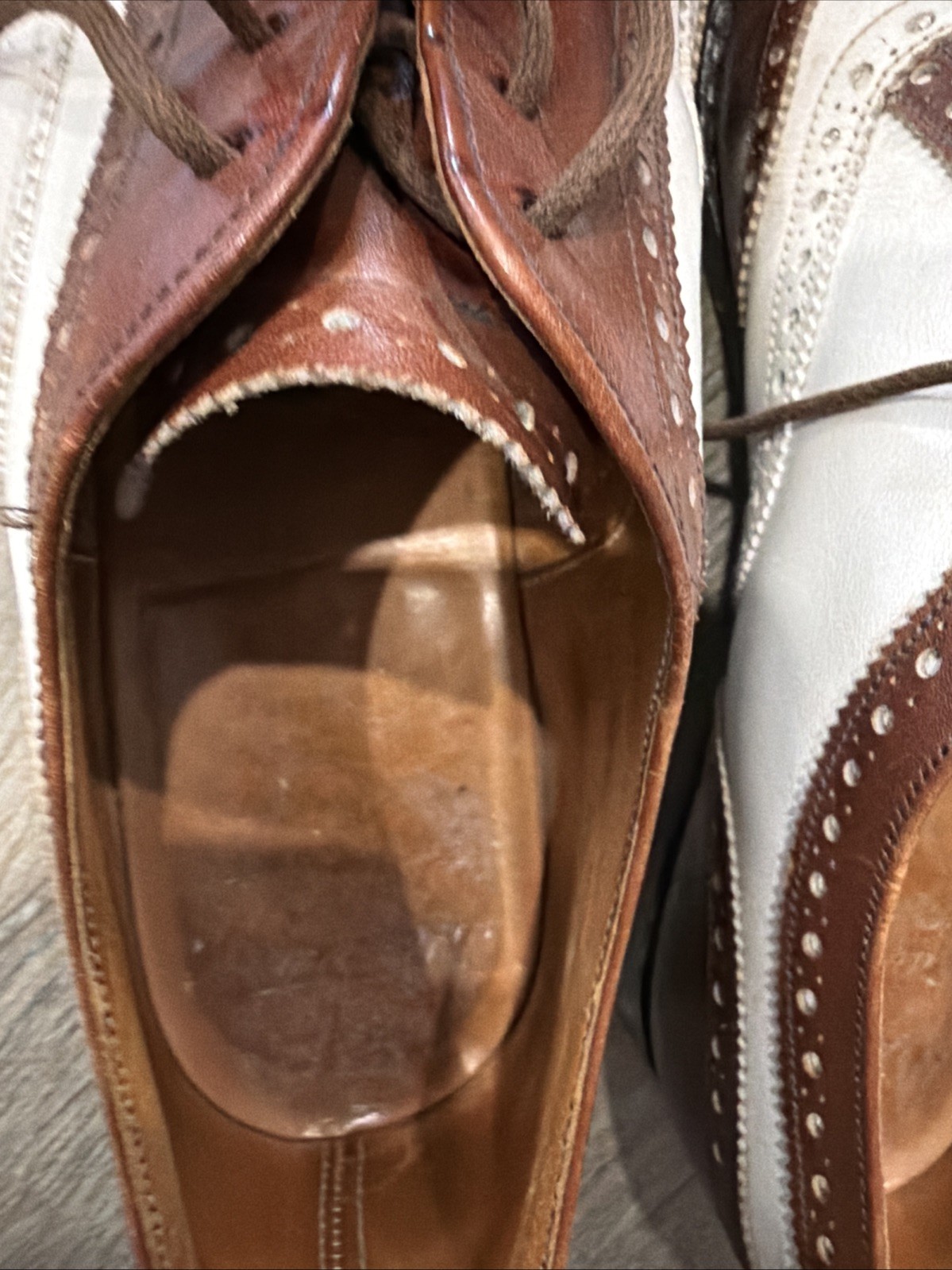 Alan McAfee Knights Bridge Collection Brown/White Leather Wingtip Oxford US 8.5