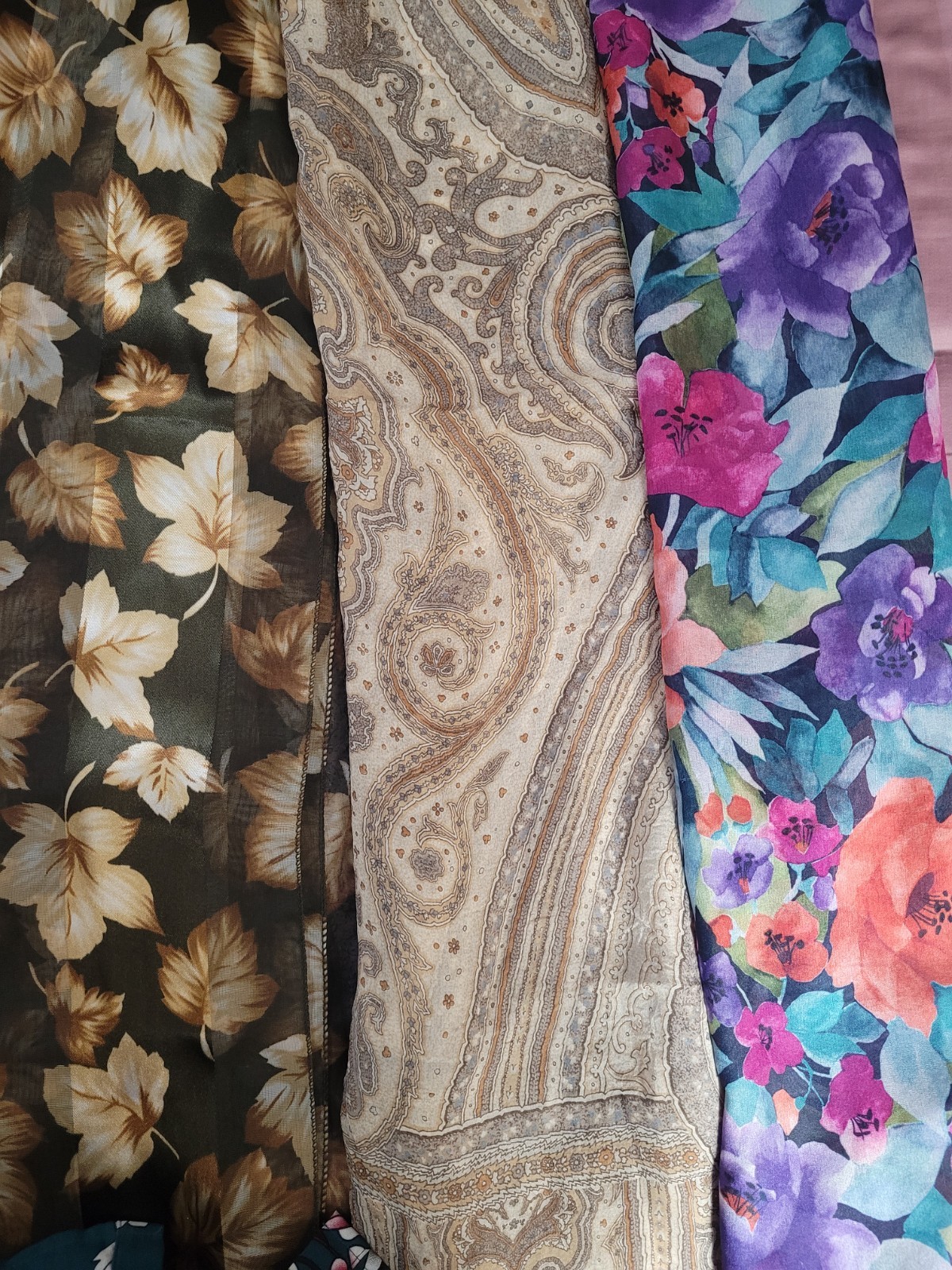 Scarf Set Multicolored Soft Lightweight LOT OF 10 Great Condition