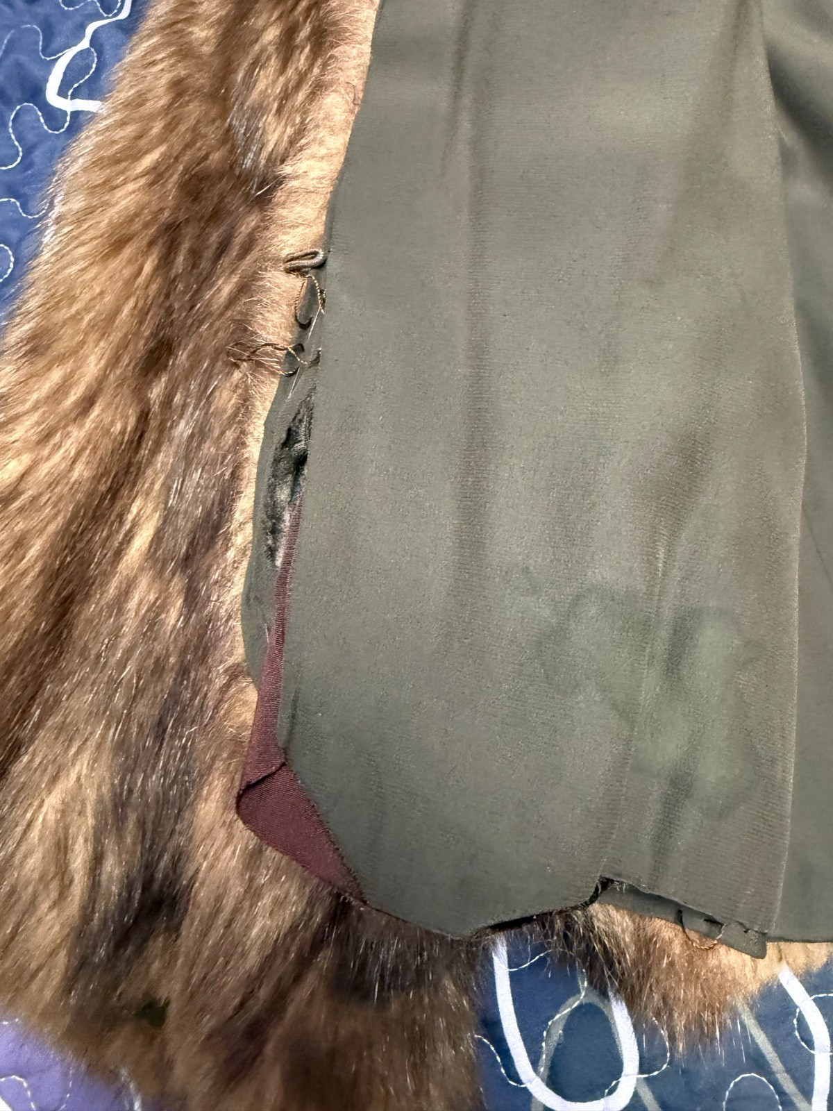 Fur – Beaver Short Jacket from Hartzfeld’s in Kansas City Size S/M VTG.