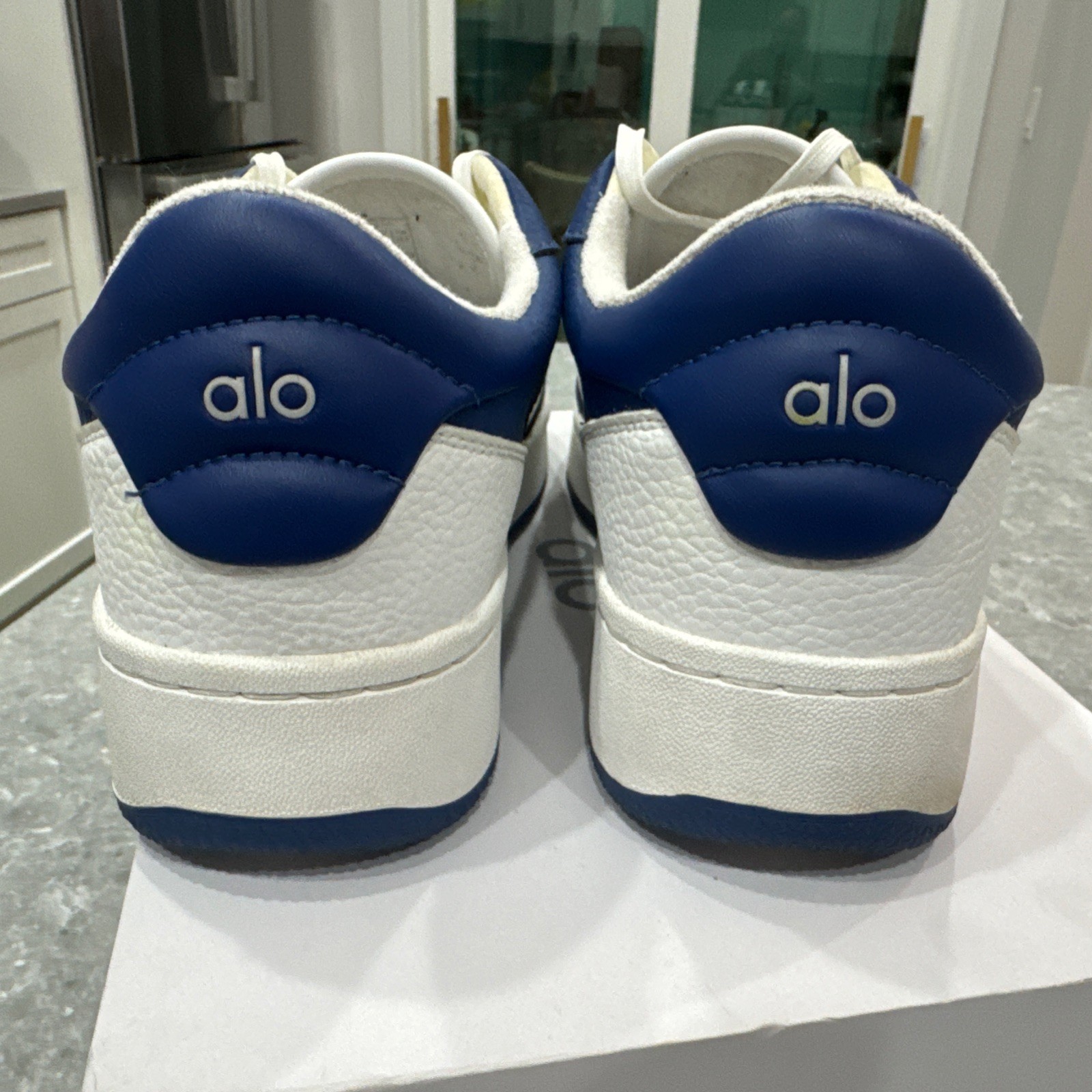 ALO Yoga Recovery Mode Sneakers Men’s 8.5 Women’s 10 Style A0685U – PreOwned