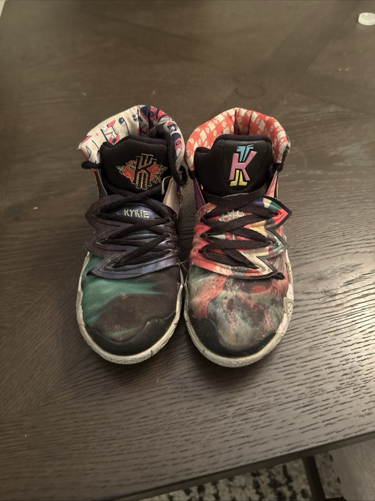 Nike / Kybrid S2 / Size 4Y / What The Kyrie / Pineapple House Spongebob / Shoes