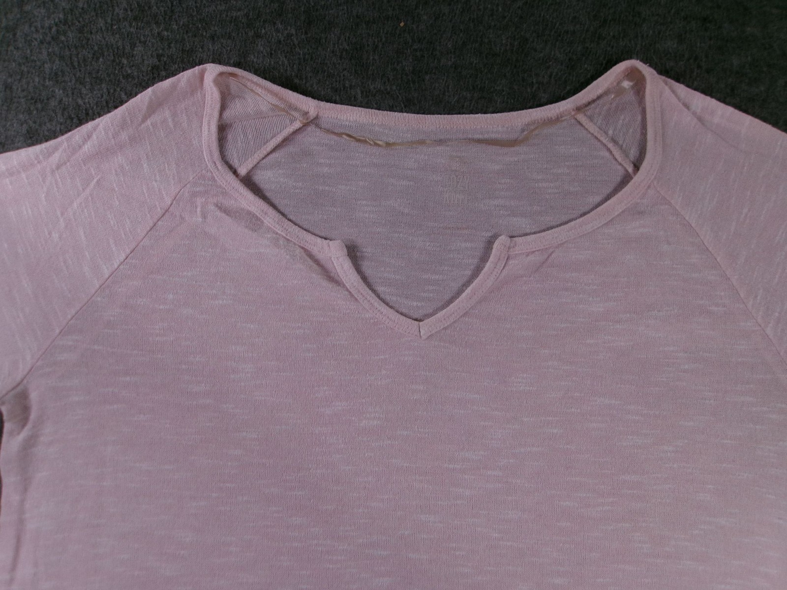 So Top Womens L Pink Lightweight Cozy Knit Raglan V Notch Long Sleeve Base Layer