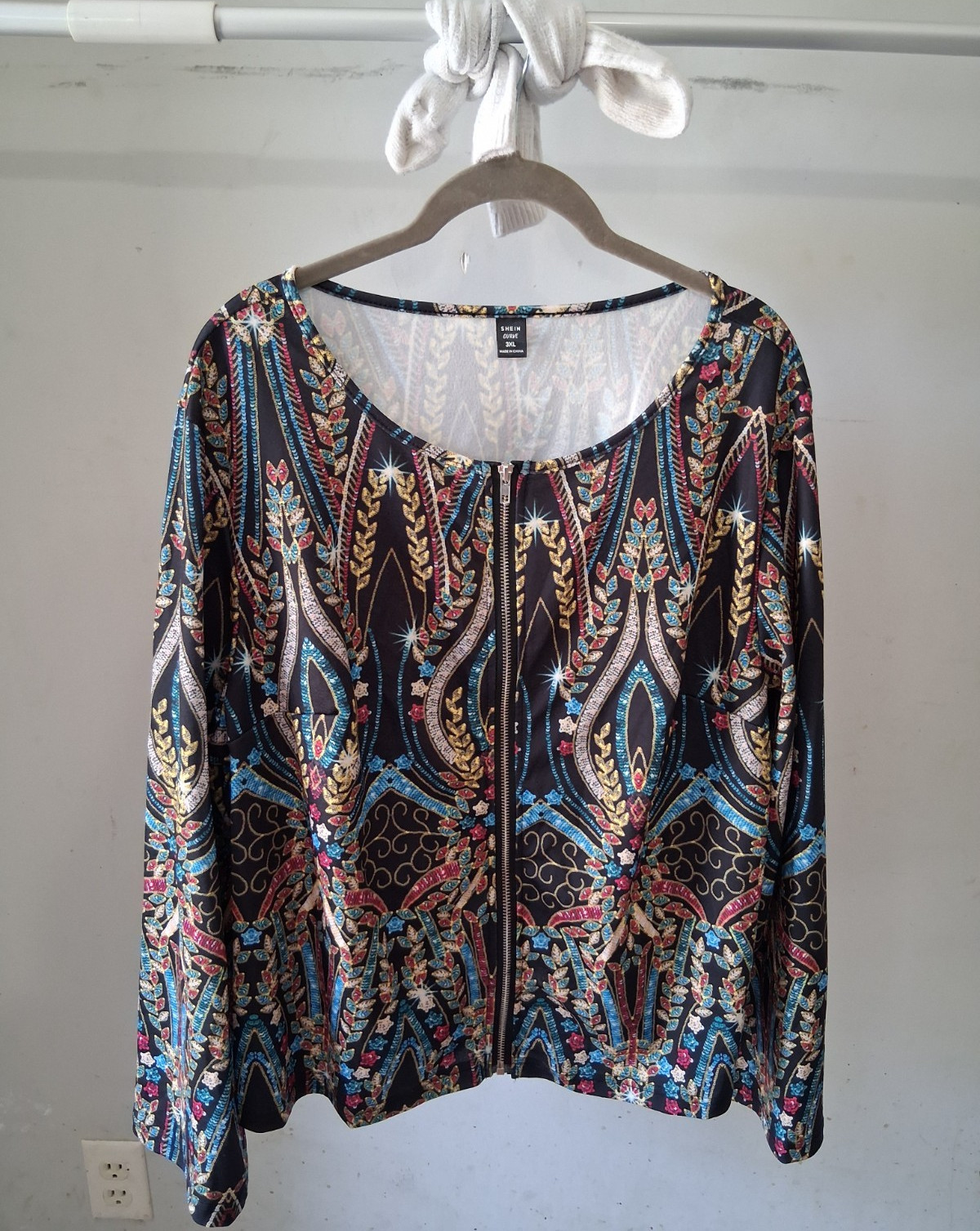 SHEIN CURVE Women’s Plus 3XL Multicolor Geometric Round Neck Zip Top
