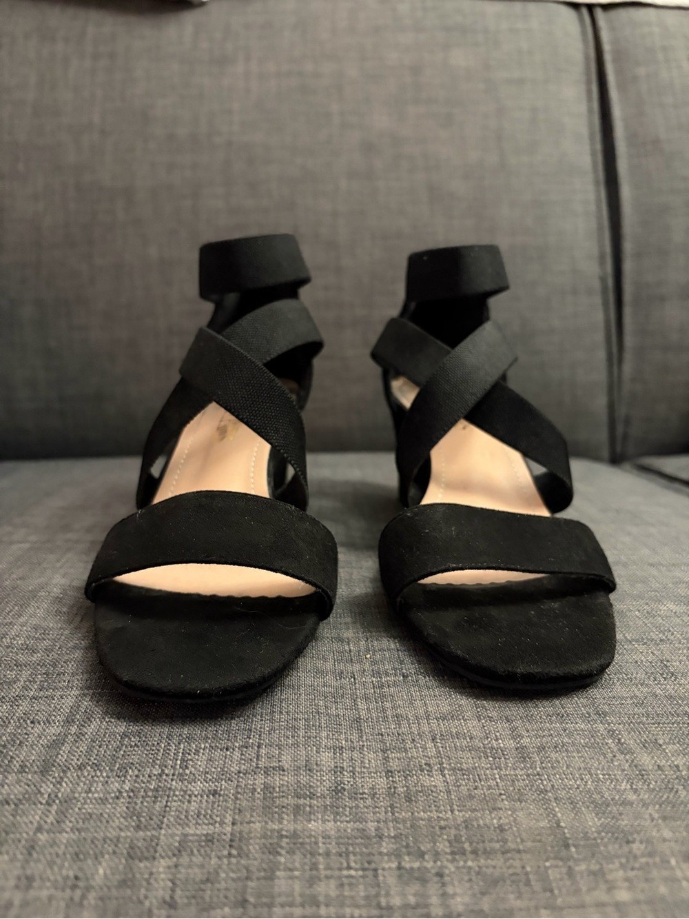 DREAM PAIRS Black Suede Elastic Criss Cross Block Heel Sandals Women’s Size 7.5