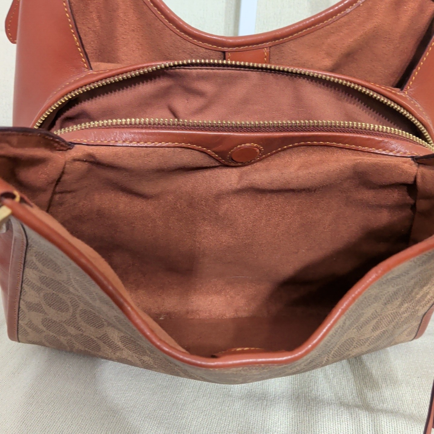 Coach 3-Piece Set: C4825 Lori & Sutton & Wallet in Leather-Tan Rust Collection