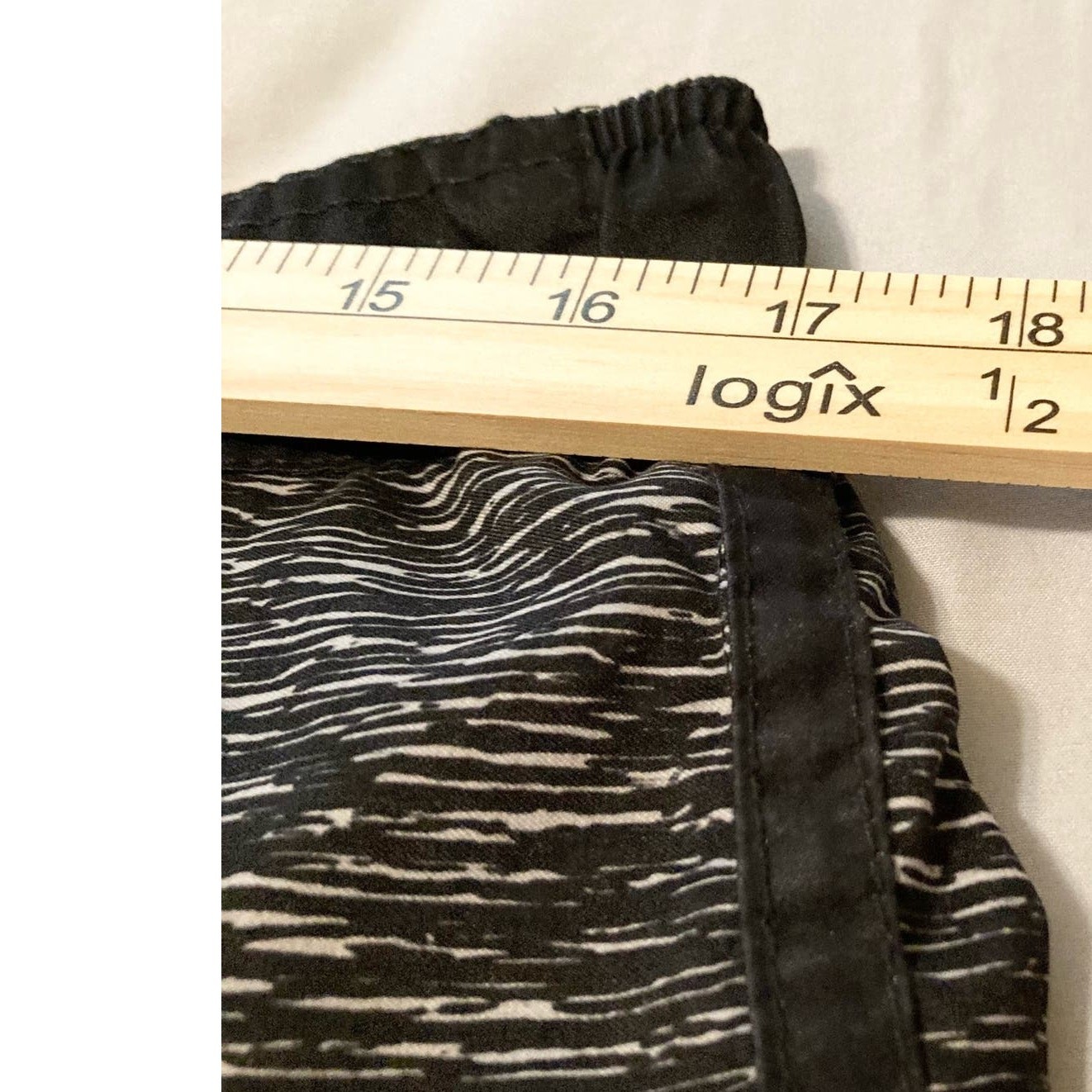 U.S. Apparel Swim Trunks Men Large Black Grayish White Stripe Drawstring Beachy