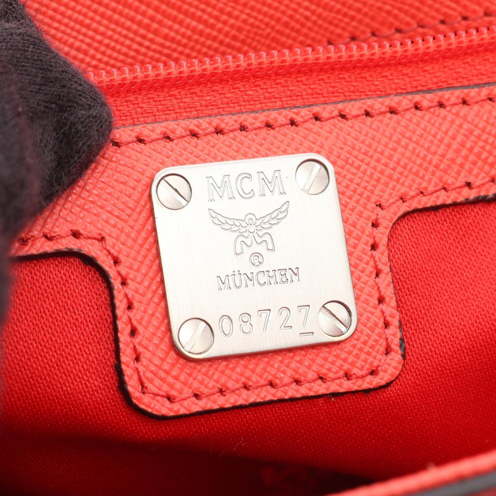 MCM Leather 2way Handbag – DUTY FREE